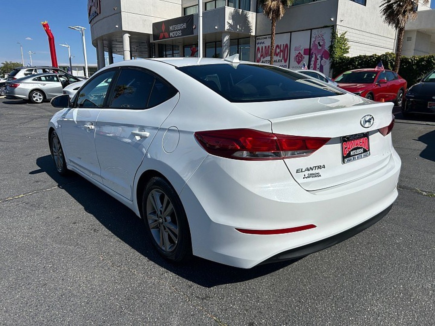 2017 White Hyundai Elantra (5NPD84LF8HH) with an 4-Cyl 2.0 Liter engine, Auto 6-Spd Shiftronic transmission, located at 412 Auto Vista Drive, Palmdale, 93551, (661) 945-0620, 34.592636, -118.136681- Photo#4