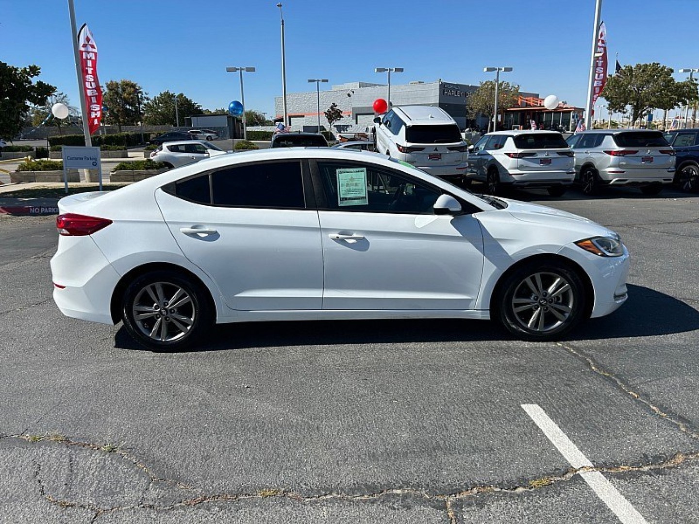 2017 White Hyundai Elantra (5NPD84LF8HH) with an 4-Cyl 2.0 Liter engine, Auto 6-Spd Shiftronic transmission, located at 412 Auto Vista Drive, Palmdale, 93551, (661) 945-0620, 34.592636, -118.136681- Photo#10