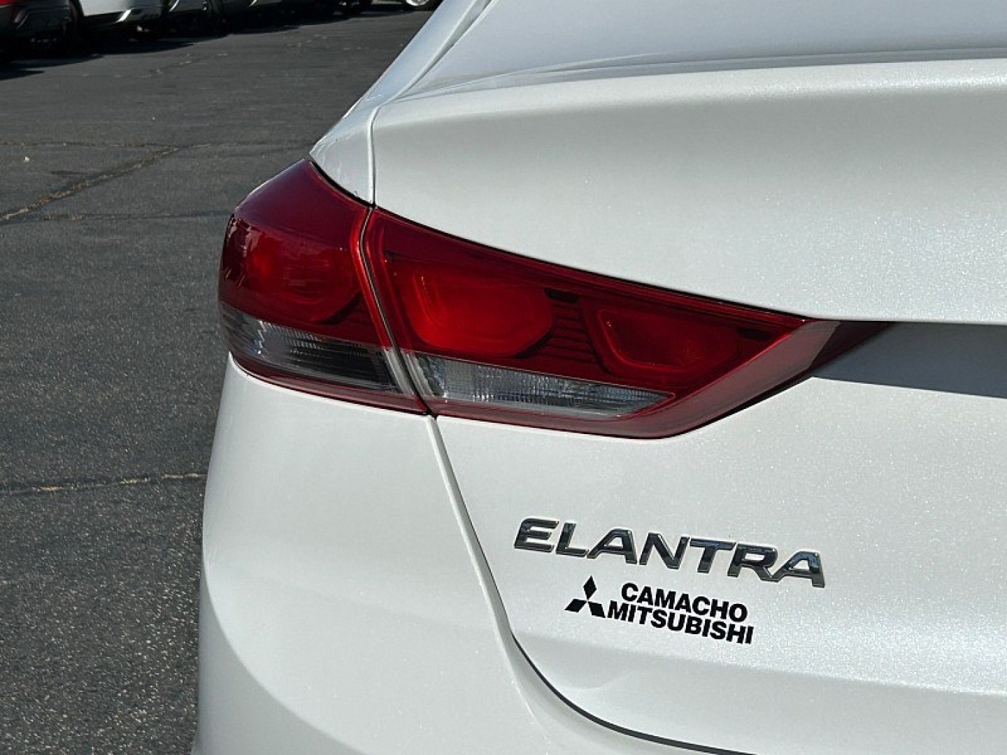 2017 White Hyundai Elantra (5NPD84LF8HH) with an 4-Cyl 2.0 Liter engine, Auto 6-Spd Shiftronic transmission, located at 412 Auto Vista Drive, Palmdale, 93551, (661) 945-0620, 34.592636, -118.136681- Photo#11