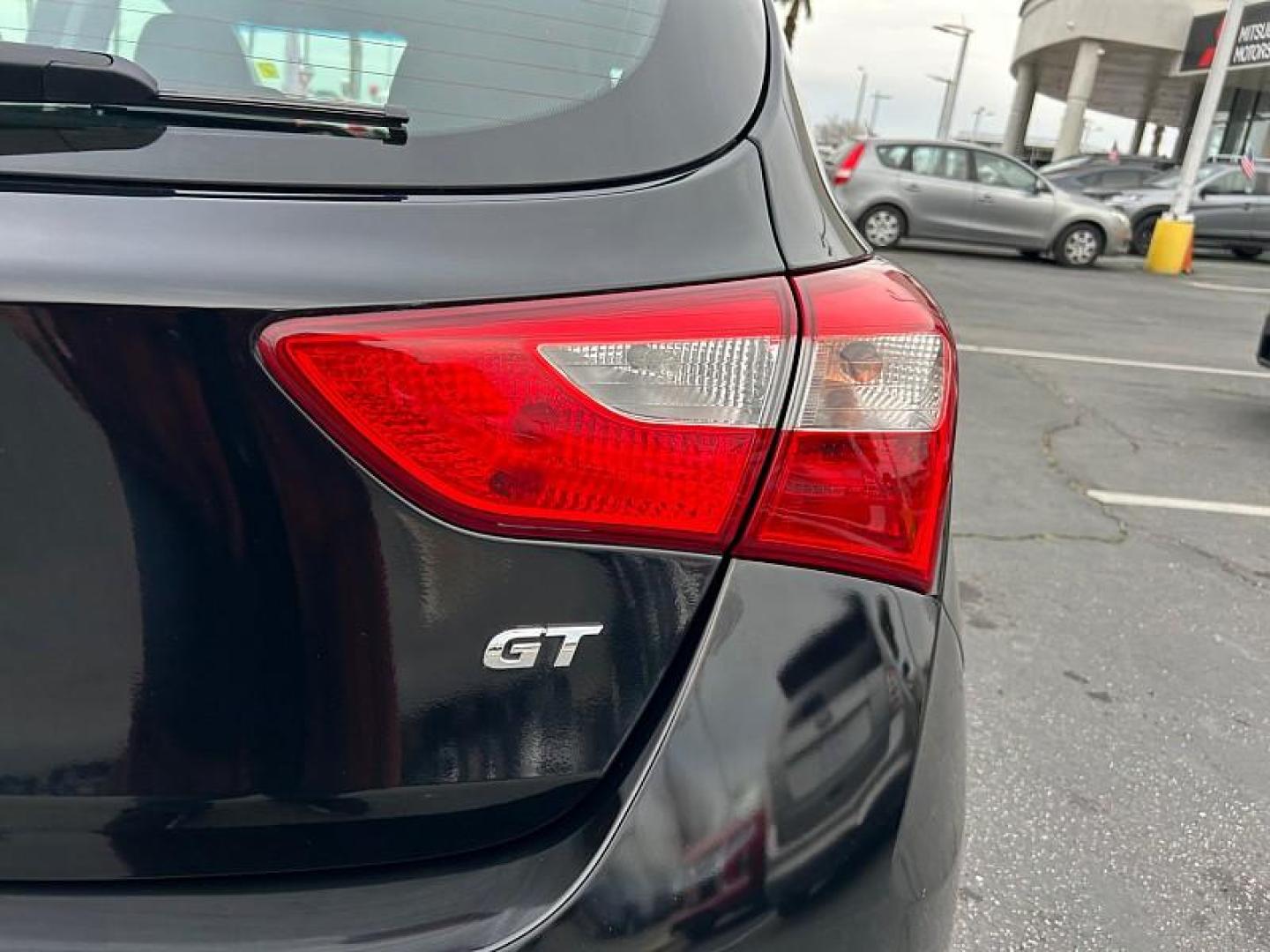 2017 BLACK Hyundai Elantra GT (KMHD35LHXHU) with an 4-Cyl 2.0 Liter engine, Auto 6-Spd Shiftronic transmission, located at 412 Auto Vista Drive, Palmdale, 93551, (661) 945-0620, 34.592636, -118.136681 - Photo#12