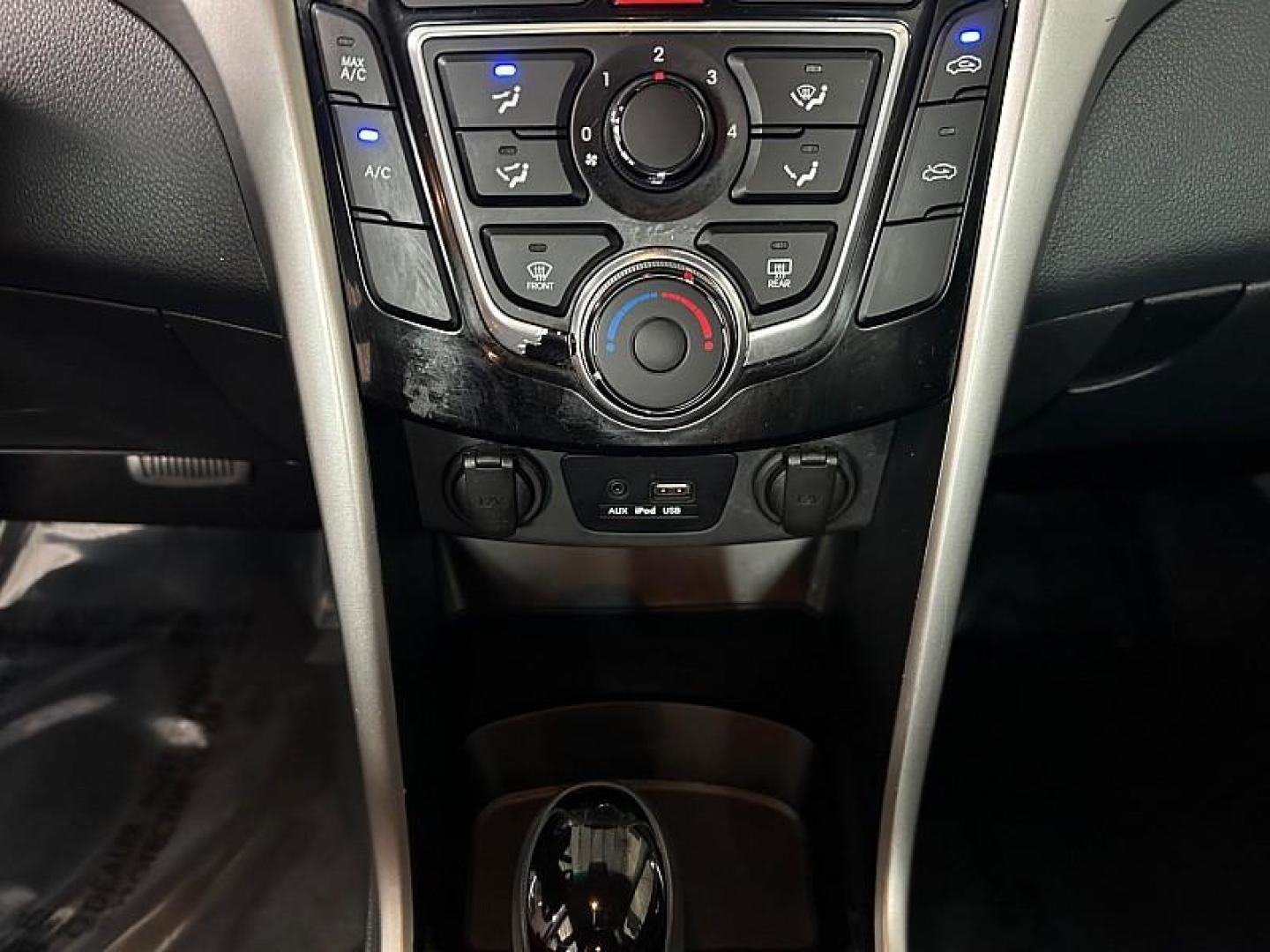 2017 BLACK Hyundai Elantra GT (KMHD35LHXHU) with an 4-Cyl 2.0 Liter engine, Auto 6-Spd Shiftronic transmission, located at 412 Auto Vista Drive, Palmdale, 93551, (661) 945-0620, 34.592636, -118.136681 - Photo#22