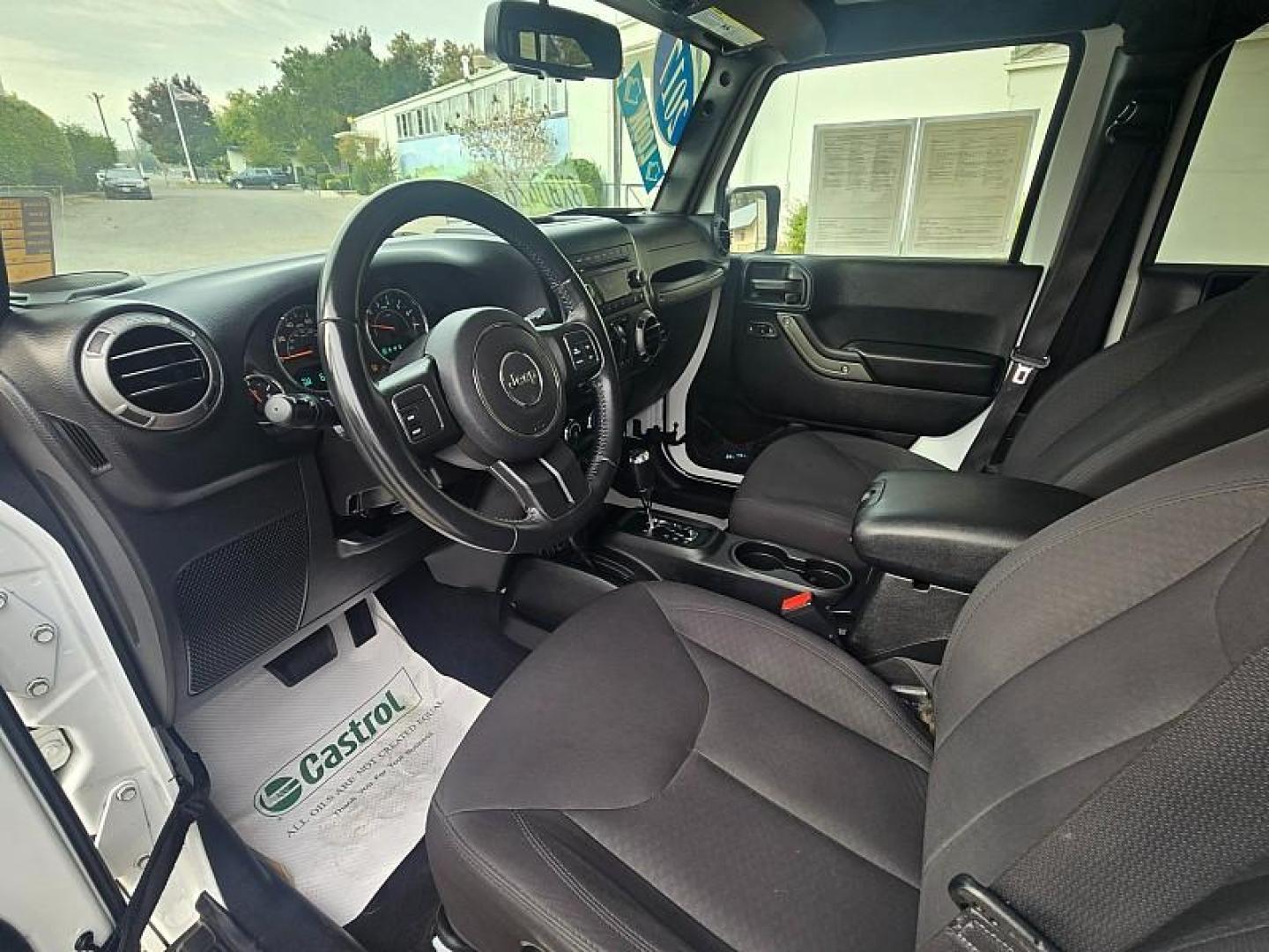 2017 WHITE Jeep Wrangler Unlimited (1C4HJWDG5HL) with an V6 3.6 Liter engine, Automatic 5-Spd transmission, located at 246 E Walker St., Orland, 95963, (530) 865-5800, 39.747589, -122.178398 - Photo#11