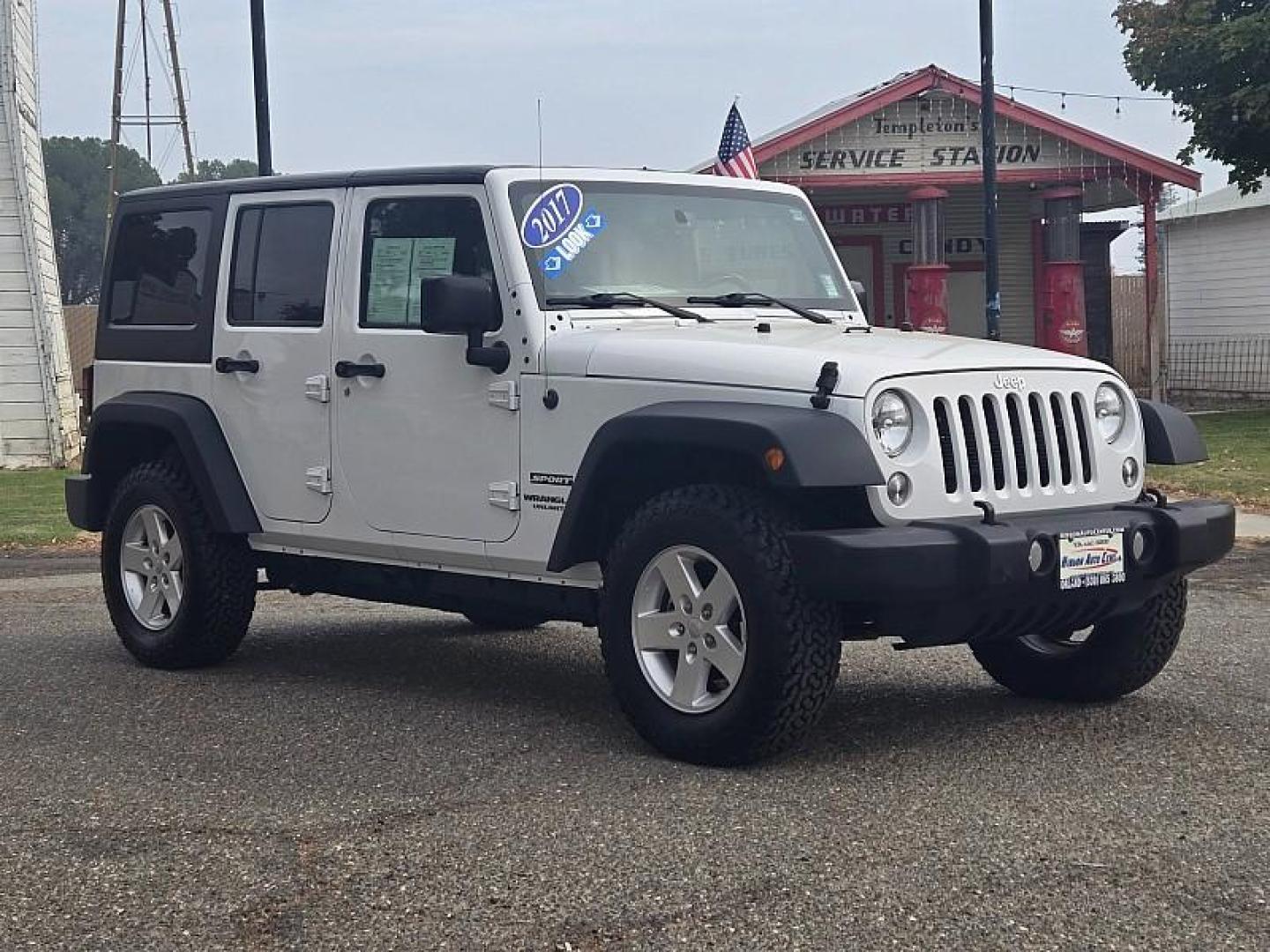 2017 WHITE Jeep Wrangler Unlimited (1C4HJWDG5HL) with an V6 3.6 Liter engine, Automatic 5-Spd transmission, located at 246 E Walker St., Orland, 95963, (530) 865-5800, 39.747589, -122.178398 - Photo#1