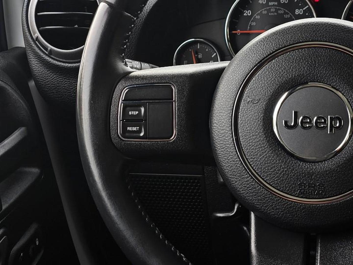 2017 WHITE Jeep Wrangler Unlimited (1C4HJWDG5HL) with an V6 3.6 Liter engine, Automatic 5-Spd transmission, located at 246 E Walker St., Orland, 95963, (530) 865-5800, 39.747589, -122.178398 - Photo#21