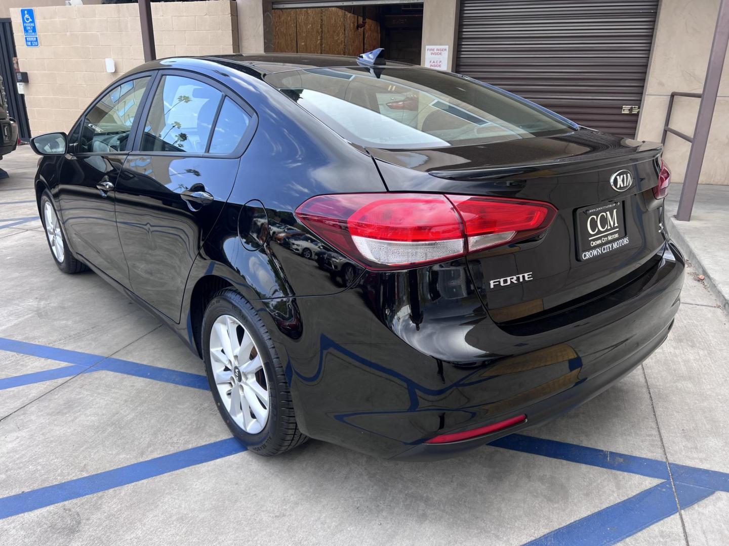 2017 Kia Forte LX 6A (3KPFL4A75HE) with an 2.0L L4 DOHC 16V engine, 6A transmission, located at 30 S. Berkeley Avenue, Pasadena, CA, 91107, (626) 248-7567, 34.145447, -118.109398 - 2017 Kia Forte S Sedan – Affordable Style and Reliability for Every Drive Looking for a reliable, stylish, and affordable sedan that won’t break the bank? Meet the 2017 Kia Forte S Sedan — the perfect combination of sporty design, advanced features, and everyday practicality. Whether you’re - Photo#2