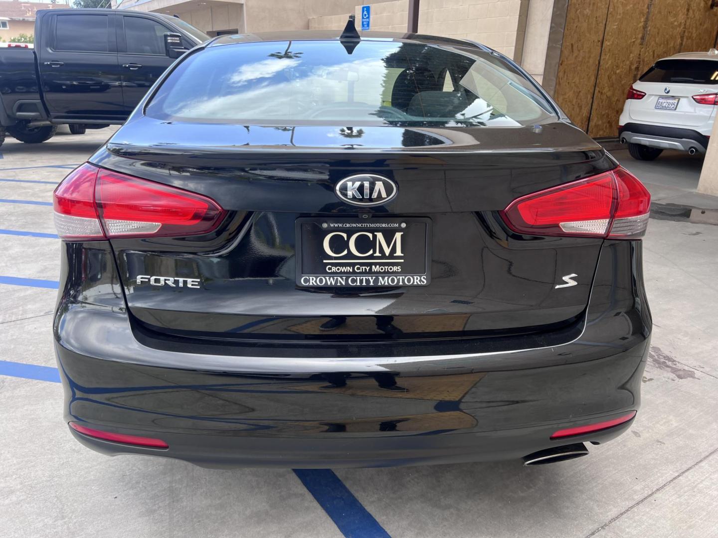 2017 Kia Forte LX 6A (3KPFL4A75HE) with an 2.0L L4 DOHC 16V engine, 6A transmission, located at 30 S. Berkeley Avenue, Pasadena, CA, 91107, (626) 248-7567, 34.145447, -118.109398 - 2017 Kia Forte S Sedan – Affordable Style and Reliability for Every Drive Looking for a reliable, stylish, and affordable sedan that won’t break the bank? Meet the 2017 Kia Forte S Sedan — the perfect combination of sporty design, advanced features, and everyday practicality. Whether you’re - Photo#3