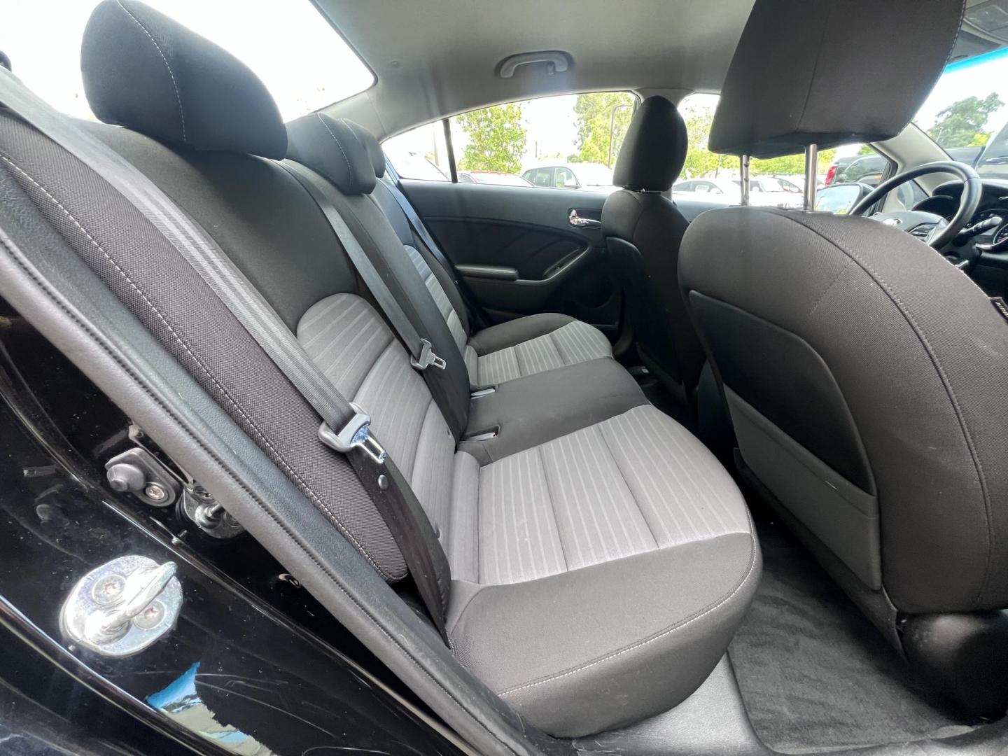 2017 Kia Forte LX 6A (3KPFL4A75HE) with an 2.0L L4 DOHC 16V engine, 6A transmission, located at 30 S. Berkeley Avenue, Pasadena, CA, 91107, (626) 248-7567, 34.145447, -118.109398 - 2017 Kia Forte S Sedan – Affordable Style and Reliability for Every Drive Looking for a reliable, stylish, and affordable sedan that won’t break the bank? Meet the 2017 Kia Forte S Sedan — the perfect combination of sporty design, advanced features, and everyday practicality. Whether you’re - Photo#20