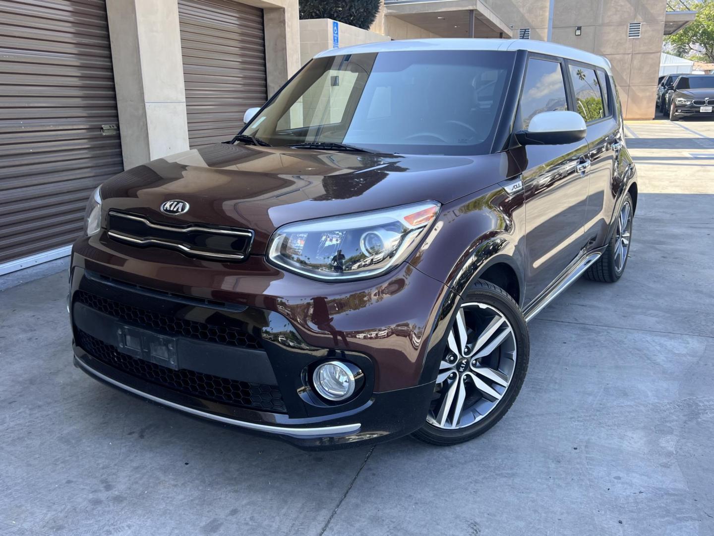 2017 Burnished Copper /Black Kia Soul + (KNDJP3A55H7) with an 2.0L L4 DOHC 16V engine, 6A transmission, located at 30 S. Berkeley Avenue, Pasadena, CA, 91107, (626) 248-7567, 34.145447, -118.109398 - 2017 Kia Soul – Two-Tone Style, Technology, and Affordable Financing – Buy Here Pay Here in Pasadena, CA Looking for a vehicle that blends stand-out design, tech features, and budget-friendly reliability? This 2017 Kia Soul is the perfect compact crossover — and it's available now at Crown - Photo#7