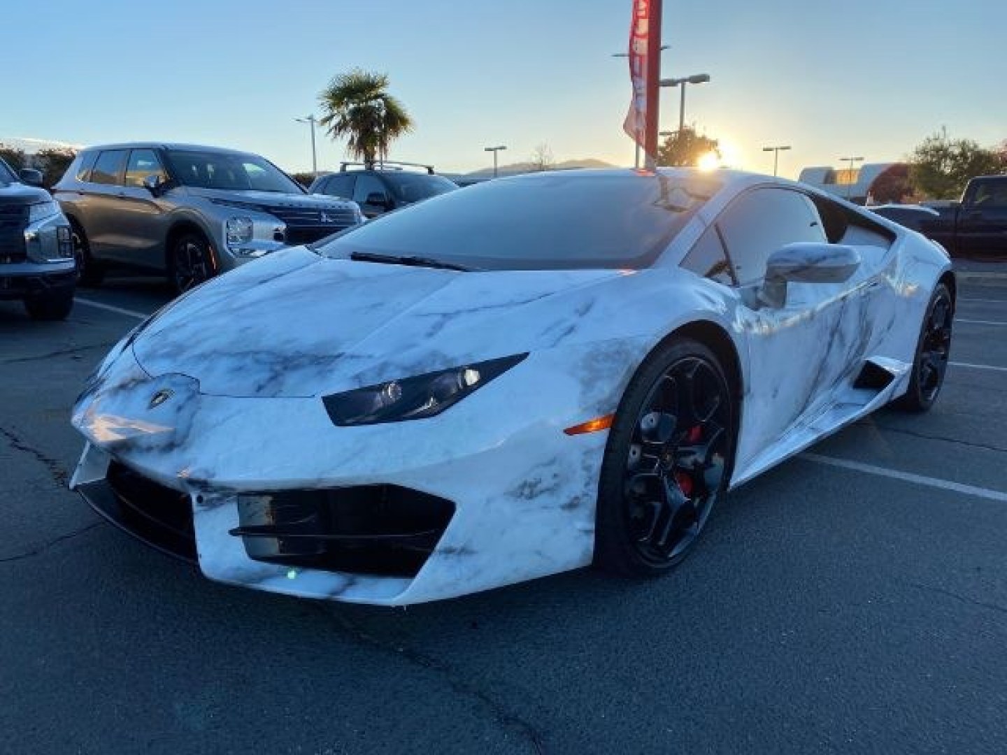 2017 WHITE Lamborghini Huracan (ZHWUC2ZF6HL) with an V10 5.2 Liter engine, Auto 7-Spd Dual-Clutch transmission, located at 412 Auto Vista Drive, Palmdale, 93551, (661) 945-0620, 34.592636, -118.136681- Photo#2
