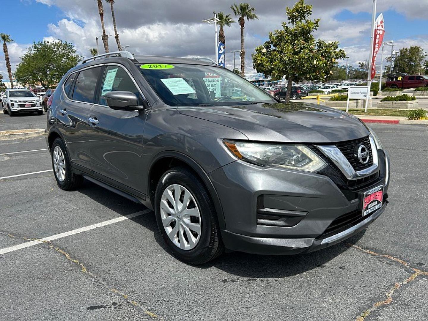 2017 GRAY Nissan Rogue (5N1AT2MN5HC) with an 4-Cyl 2.5 Liter engine, Auto CVT Xtronic transmission, located at 412 Auto Vista Drive, Palmdale, 93551, (661) 945-0620, 34.592636, -118.136681- Photo#0