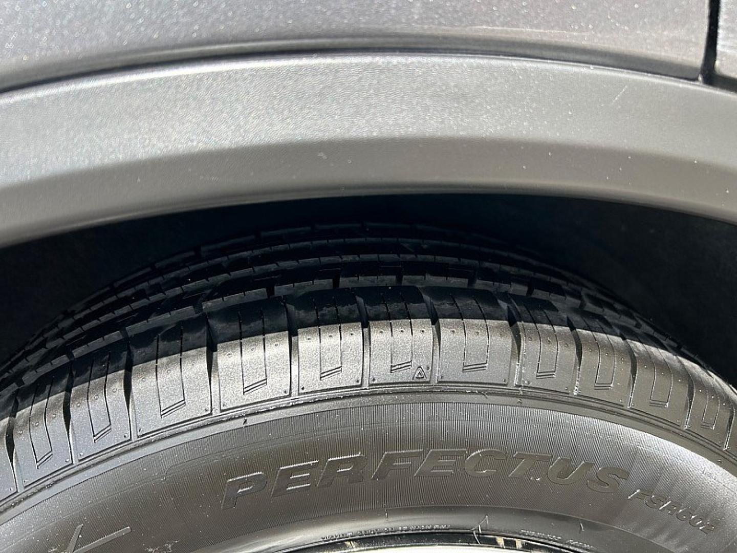 2017 GRAY Nissan Rogue (5N1AT2MN5HC) with an 4-Cyl 2.5 Liter engine, Auto CVT Xtronic transmission, located at 412 Auto Vista Drive, Palmdale, 93551, (661) 945-0620, 34.592636, -118.136681- Photo#13