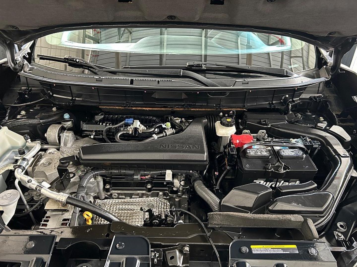 2017 GRAY Nissan Rogue (5N1AT2MN5HC) with an 4-Cyl 2.5 Liter engine, Auto CVT Xtronic transmission, located at 412 Auto Vista Drive, Palmdale, 93551, (661) 945-0620, 34.592636, -118.136681- Photo#27
