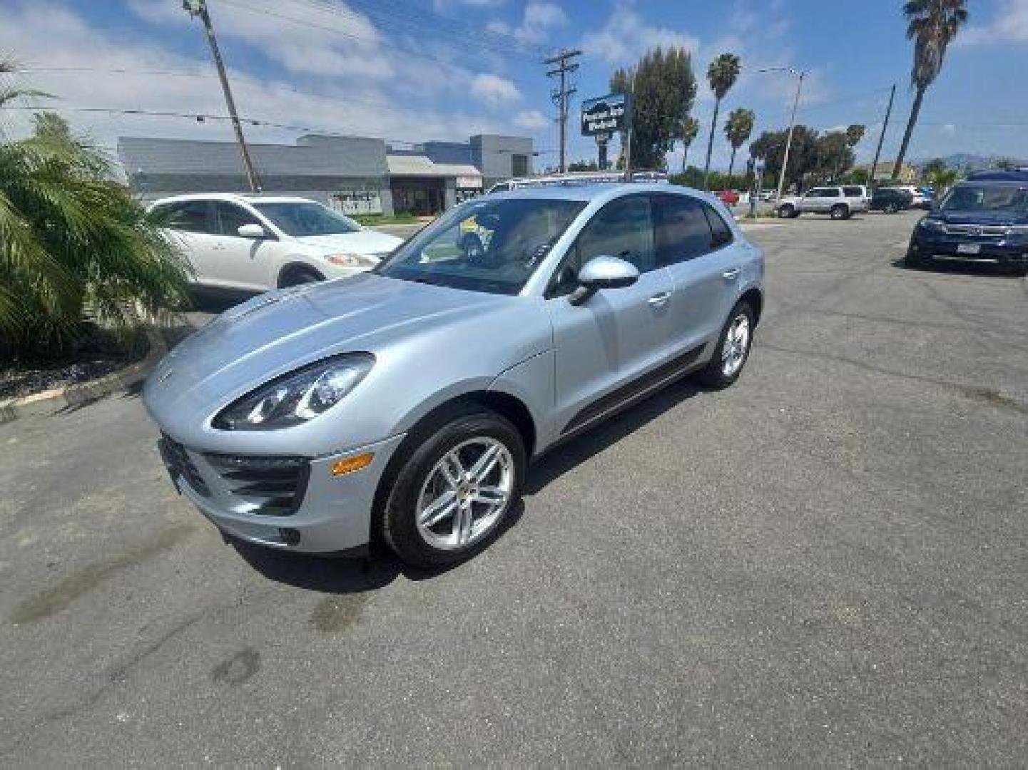 2017 SILVER Porsche Macan (WP1AA2A57HL) with an 4-Cyl Turbo 2.0 Liter engine, Auto 7-Spd PDK Dbl-Cltch transmission, located at 412 Auto Vista Drive, Palmdale, 93551, (661) 945-0620, 34.592636, -118.136681 - Photo#0