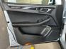 2017 SILVER Porsche Macan (WP1AA2A57HL) with an 4-Cyl Turbo 2.0 Liter engine, Auto 7-Spd PDK Dbl-Cltch transmission, located at 412 Auto Vista Drive, Palmdale, 93551, (661) 945-0620, 34.592636, -118.136681 - Photo#17