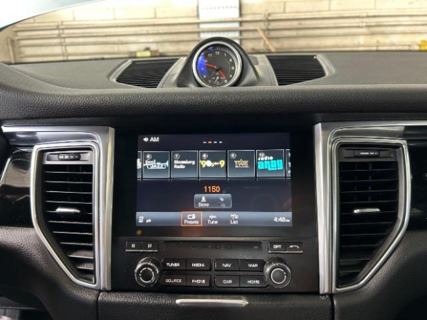 2017 SILVER Porsche Macan (WP1AA2A57HL) with an 4-Cyl Turbo 2.0 Liter engine, Auto 7-Spd PDK Dbl-Cltch transmission, located at 412 Auto Vista Drive, Palmdale, 93551, (661) 945-0620, 34.592636, -118.136681 - Photo#24