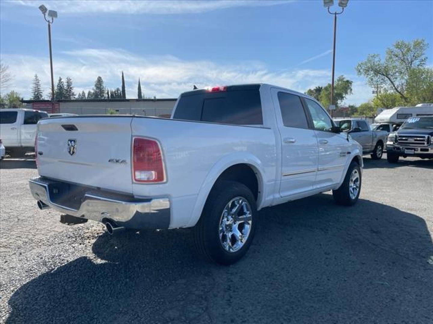 2017 Bright White Clear Coat RAM 1500 Laramie (1C6RR7NM4HS) with an 3.0L EcoDiesel 3.0L Biodiesel Turbo V6 240hp 420ft. lbs. Common Rail Direct Injection engine, 8-Speed Shiftable Automatic transmission, located at 800 Riverside Ave, Roseville, CA, 95678, 916-773-4549 & Toll Free: 866-719-4393, 38.732265, -121.291039 - ECODIESEL CREW CAB 4X4 LARAMIE LEATHER CLEAN CARFAX - Photo#4