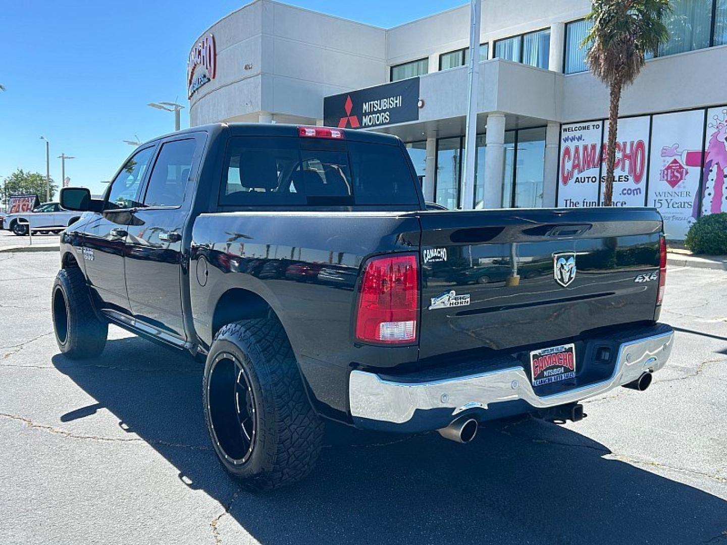 2017 BLACK Ram 1500 4WD (3C6RR7LTXHG) with an V8 HEMI 5.7 Liter engine, Automatic 8-Spd transmission, located at 412 Auto Vista Drive, Palmdale, 93551, (661) 945-0620, 34.592636, -118.136681 - Photo#4