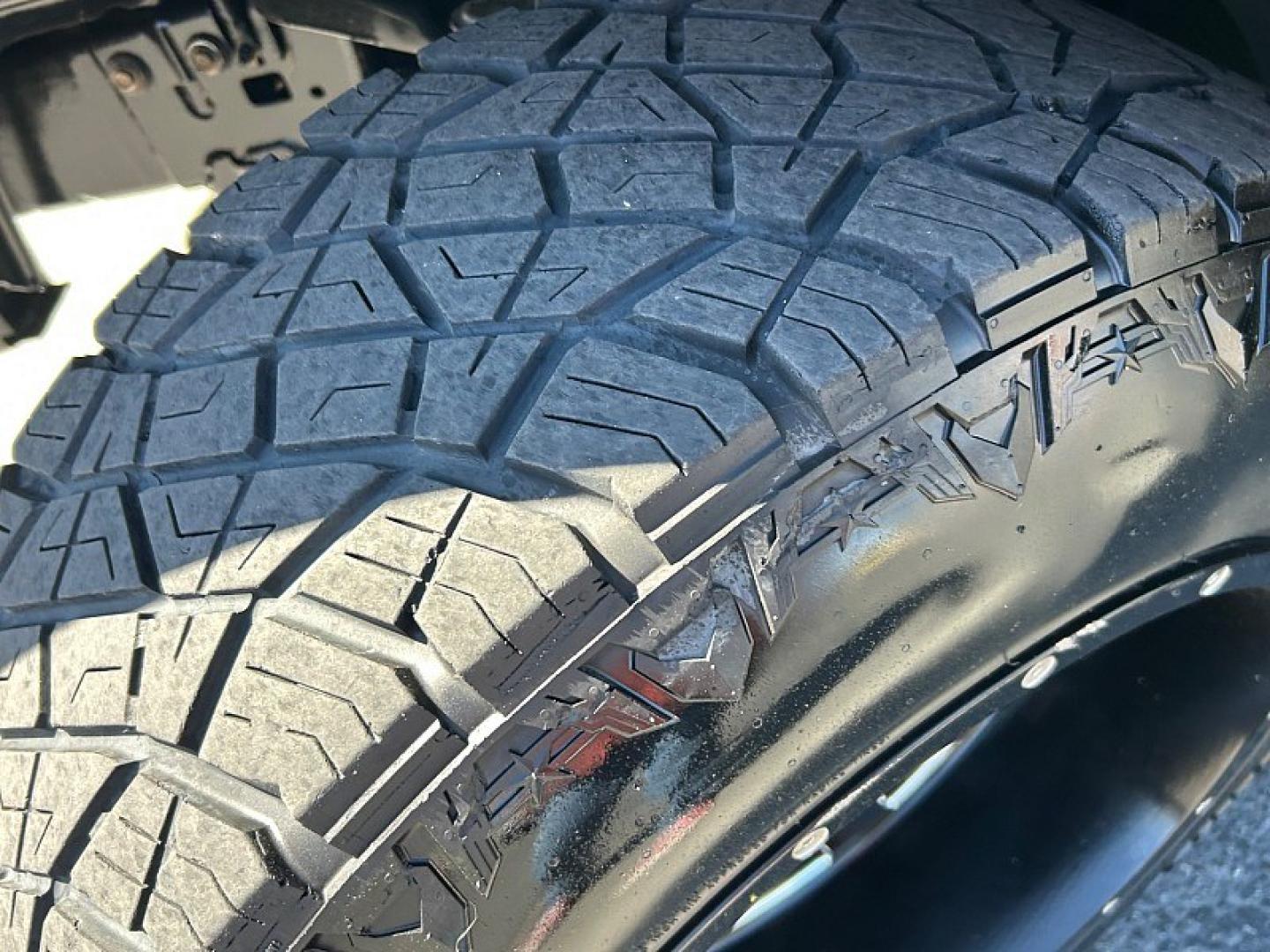 2017 BLACK Ram 1500 4WD (3C6RR7LTXHG) with an V8 HEMI 5.7 Liter engine, Automatic 8-Spd transmission, located at 412 Auto Vista Drive, Palmdale, 93551, (661) 945-0620, 34.592636, -118.136681 - Photo#14