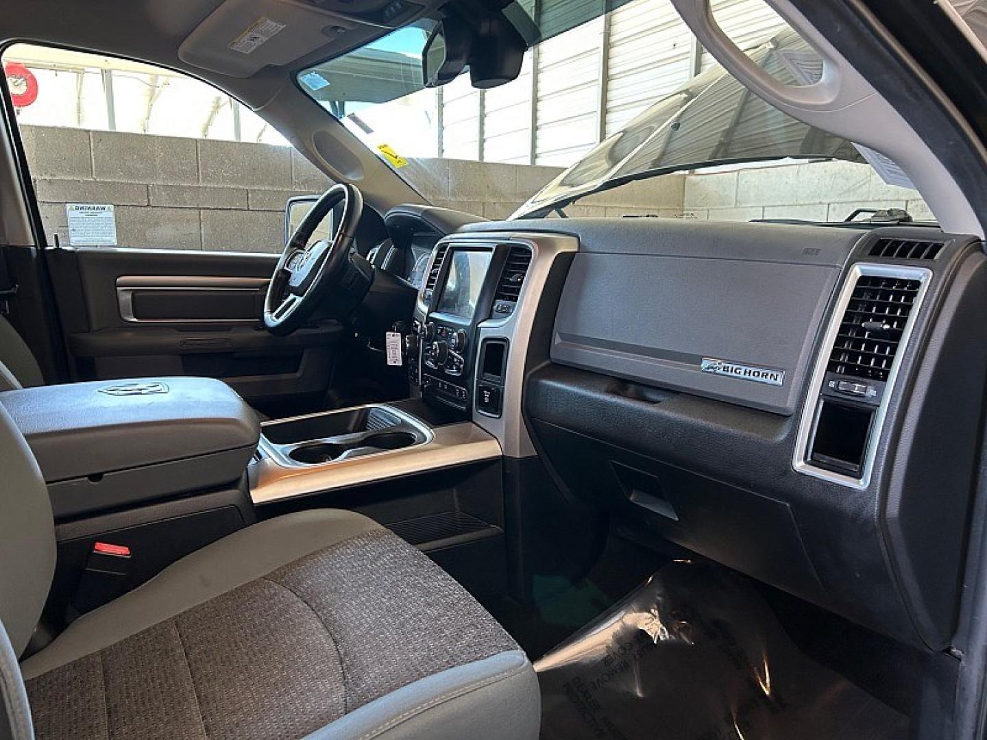 2017 BLACK Ram 1500 4WD (3C6RR7LTXHG) with an V8 HEMI 5.7 Liter engine, Automatic 8-Spd transmission, located at 412 Auto Vista Drive, Palmdale, 93551, (661) 945-0620, 34.592636, -118.136681 - Photo#28