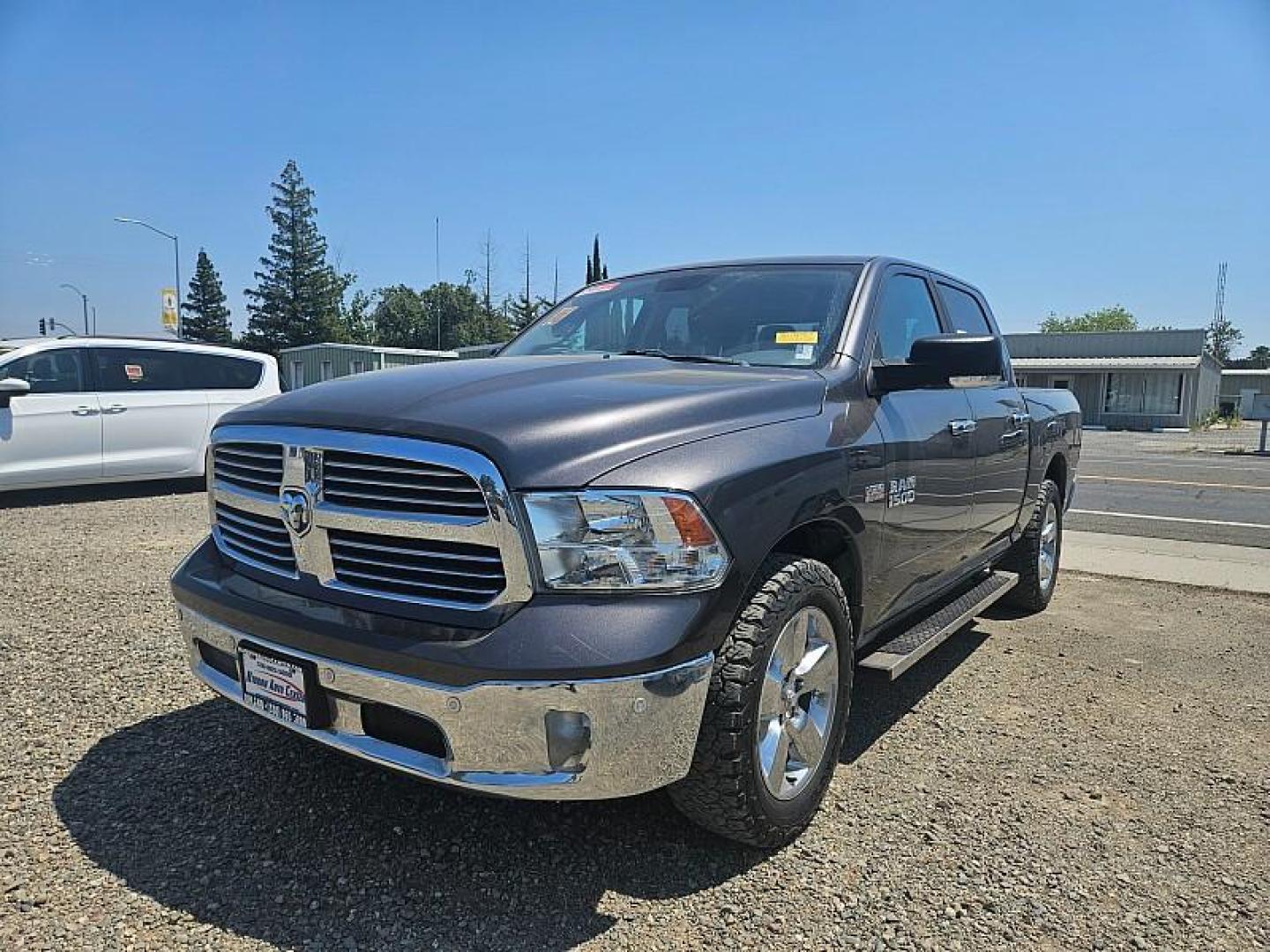 2017 GRAY Ram 1500 4WD (1C6RR7LT3HS) with an V8 HEMI 5.7 Liter engine, Automatic 8-Spd transmission, located at 246 E Walker St., Orland, 95963, (530) 865-5800, 39.747589, -122.178398 - Photo#0
