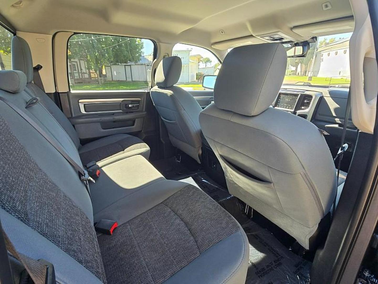 2017 GRAY Ram 1500 4WD (1C6RR7LT3HS) with an V8 HEMI 5.7 Liter engine, Automatic 8-Spd transmission, located at 246 E Walker St., Orland, 95963, (530) 865-5800, 39.747589, -122.178398 - Photo#16