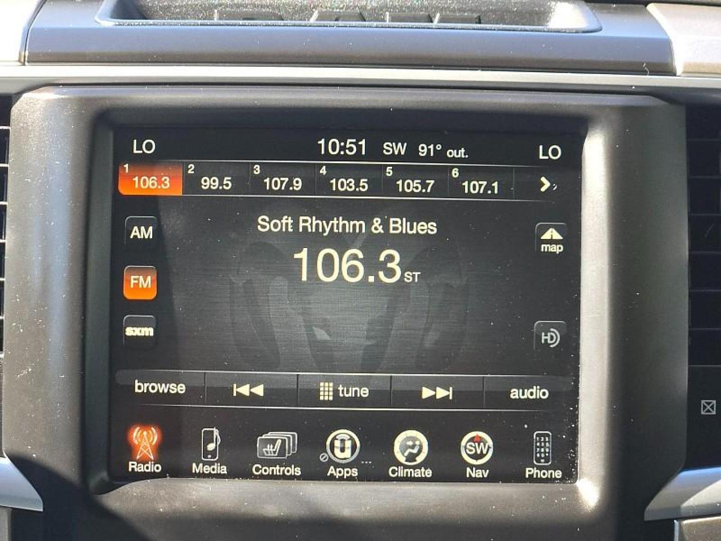 2017 GRAY Ram 1500 4WD (1C6RR7LT3HS) with an V8 HEMI 5.7 Liter engine, Automatic 8-Spd transmission, located at 246 E Walker St., Orland, 95963, (530) 865-5800, 39.747589, -122.178398 - Photo#24