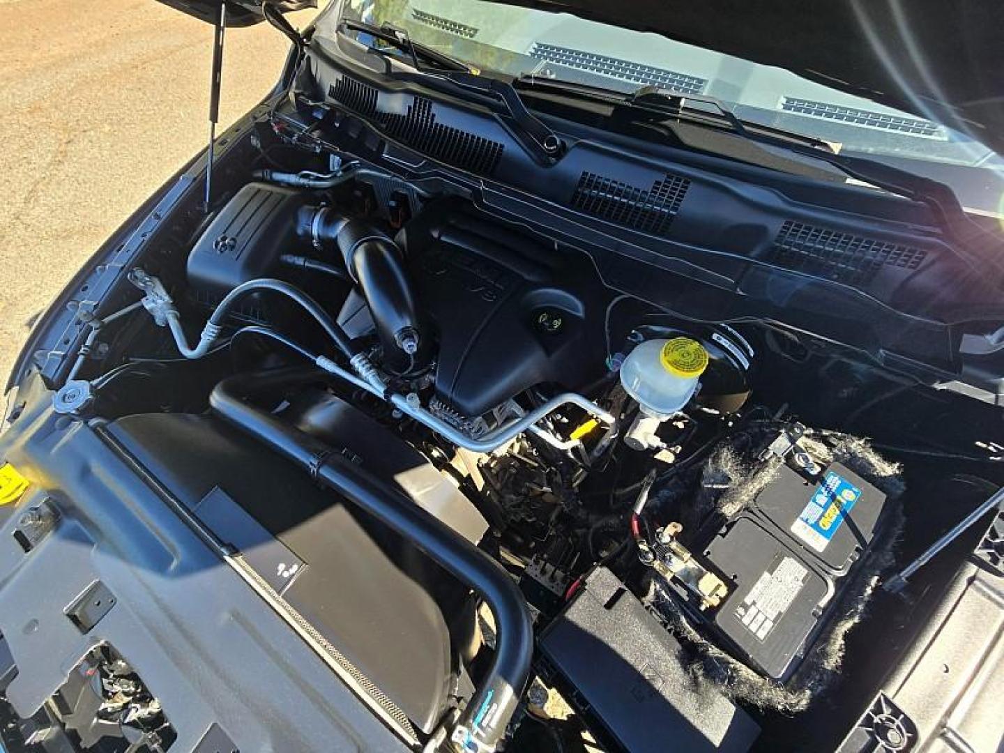 2017 GRAY Ram 1500 4WD (1C6RR7LT3HS) with an V8 HEMI 5.7 Liter engine, Automatic 8-Spd transmission, located at 246 E Walker St., Orland, 95963, (530) 865-5800, 39.747589, -122.178398 - Photo#29