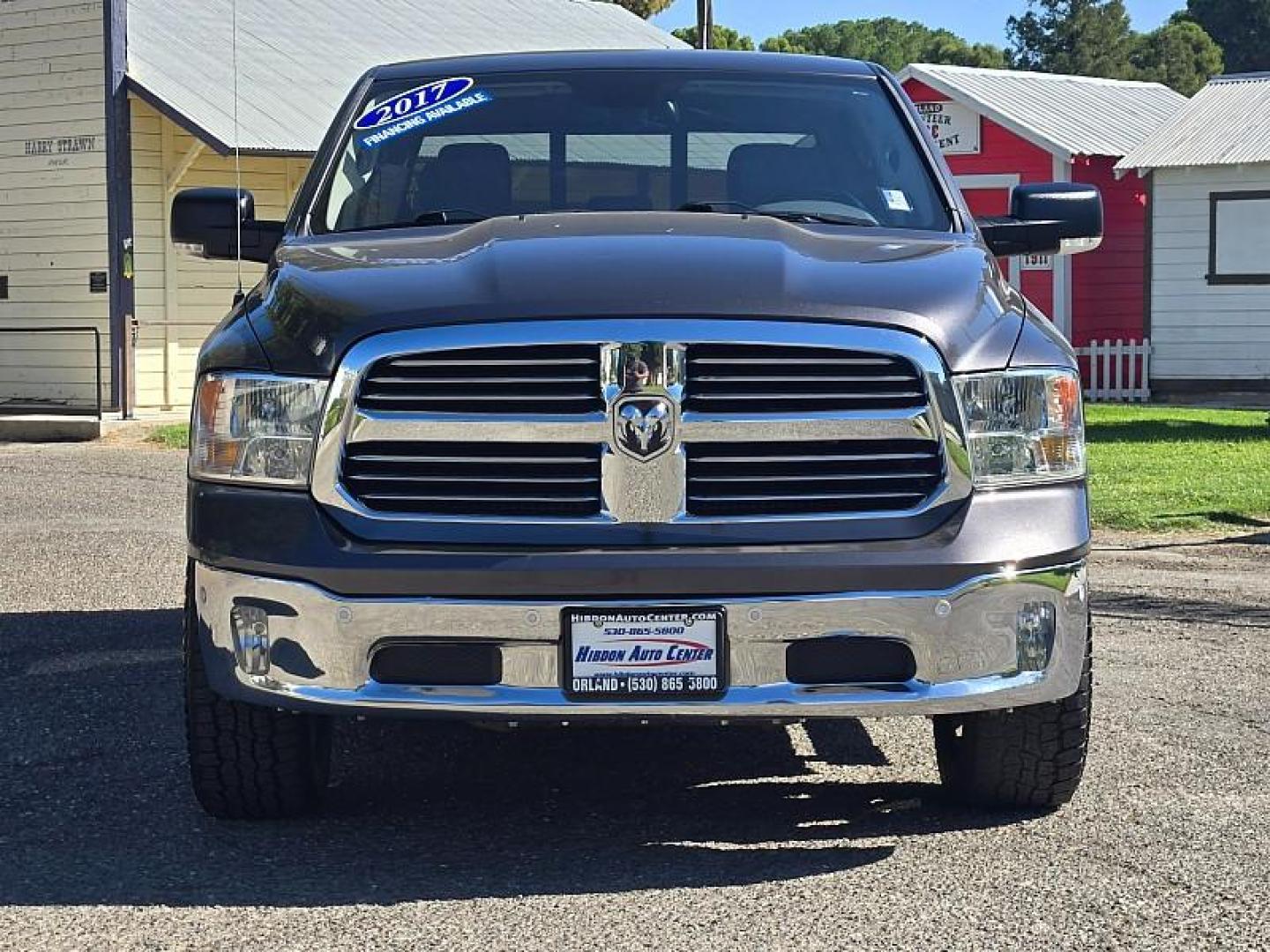 2017 GRAY Ram 1500 4WD (1C6RR7LT3HS) with an V8 HEMI 5.7 Liter engine, Automatic 8-Spd transmission, located at 246 E Walker St., Orland, 95963, (530) 865-5800, 39.747589, -122.178398 - Photo#3
