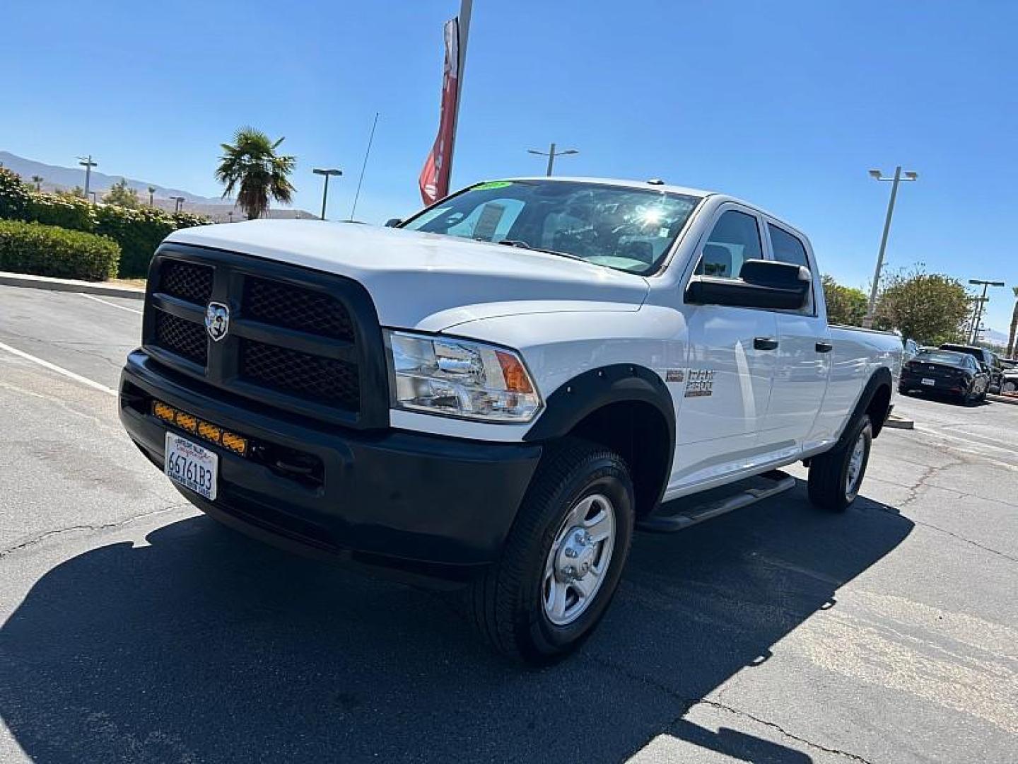 2017 WHITE Ram 2500 4WD (3C6TR5HT1HG) with an 8-Cyl 5.7 Liter engine, Automatic transmission, located at 412 Auto Vista Drive, Palmdale, 93551, (661) 945-0620, 34.592636, -118.136681 - Photo#2