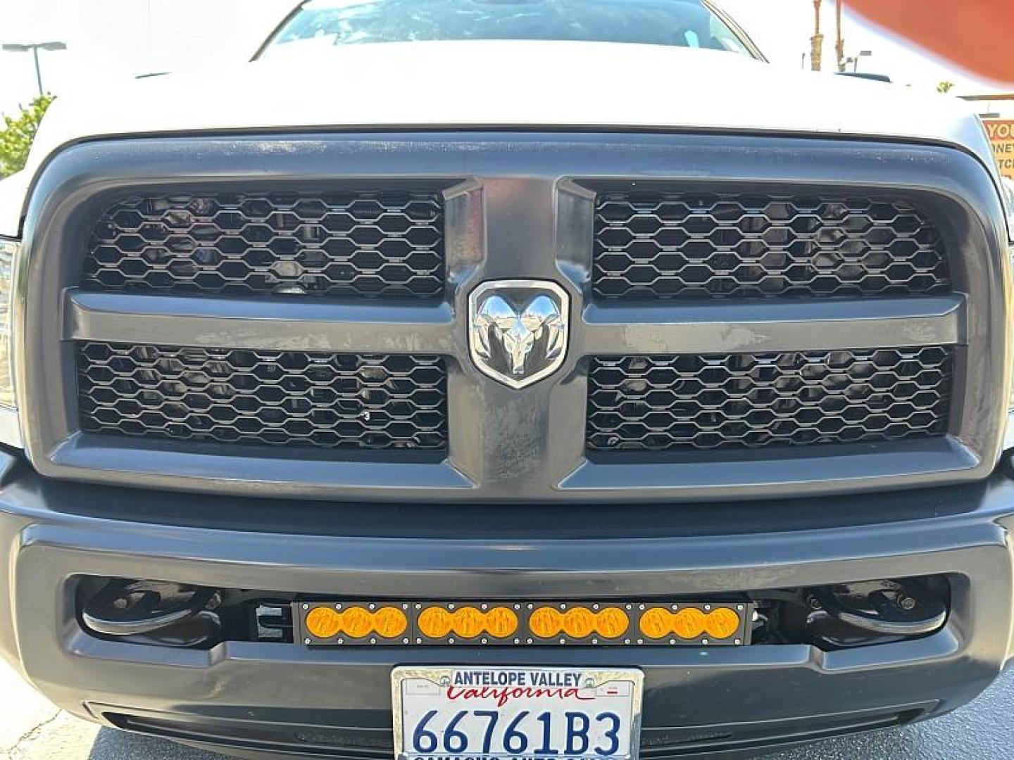 2017 WHITE Ram 2500 4WD (3C6TR5HT1HG) with an 8-Cyl 5.7 Liter engine, Automatic transmission, located at 412 Auto Vista Drive, Palmdale, 93551, (661) 945-0620, 34.592636, -118.136681 - Photo#8