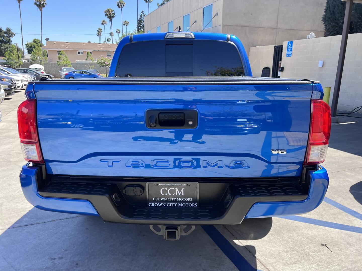 2017 Blazing Blue Metallic /Gray Toyota Tacoma SR5 Double Cab Long Bed V6 6AT 2WD (5TFAZ5CN3HX) with an 3.6L V6 DOHC 24V engine, 6A transmission, located at 30 S. Berkeley Avenue, Pasadena, CA, 91107, (626) 248-7567, 34.145447, -118.109398 - 2017 Toyota Tacoma SR5 – V6, Double Cab – Blazing Blue Metallic – Buy Here Pay Here Pasadena Looking for a dependable and powerful midsize pickup that’s ready for work or play? Check out this 2017 Toyota Tacoma SR5 Double Cab finished in the eye-catching Blazing Blue Metallic. This Tacoma o - Photo#11