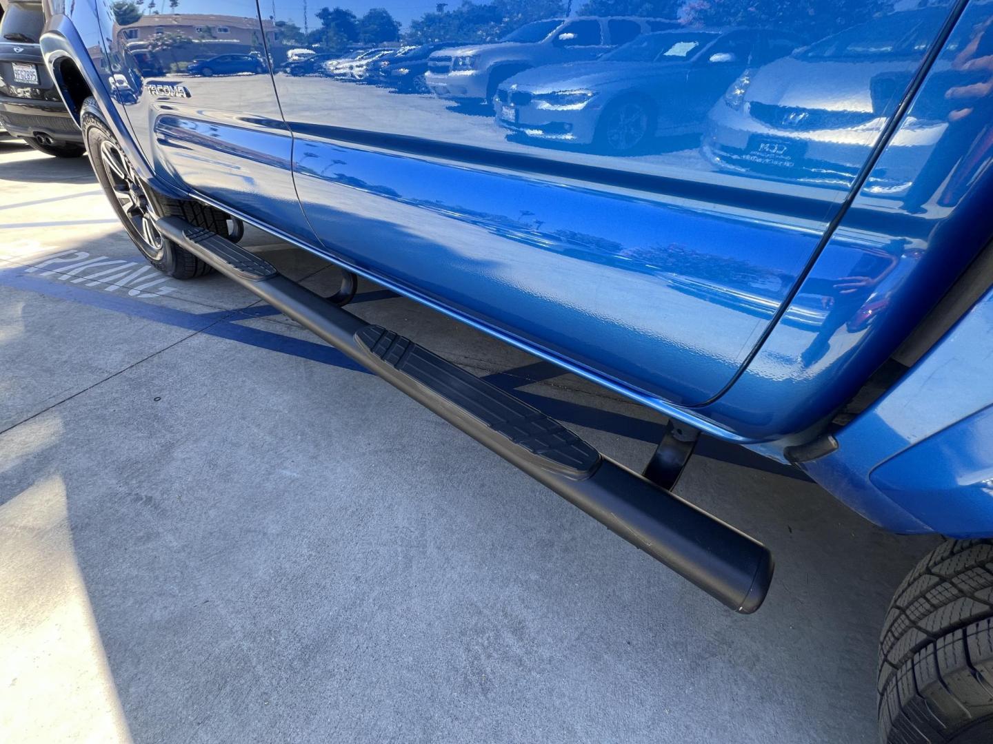 2017 Blazing Blue Metallic /Gray Toyota Tacoma SR5 Double Cab Long Bed V6 6AT 2WD (5TFAZ5CN3HX) with an 3.6L V6 DOHC 24V engine, 6A transmission, located at 30 S. Berkeley Avenue, Pasadena, CA, 91107, (626) 248-7567, 34.145447, -118.109398 - 2017 Toyota Tacoma SR5 – V6, Double Cab – Blazing Blue Metallic – Buy Here Pay Here Pasadena Looking for a dependable and powerful midsize pickup that’s ready for work or play? Check out this 2017 Toyota Tacoma SR5 Double Cab finished in the eye-catching Blazing Blue Metallic. This Tacoma o - Photo#20