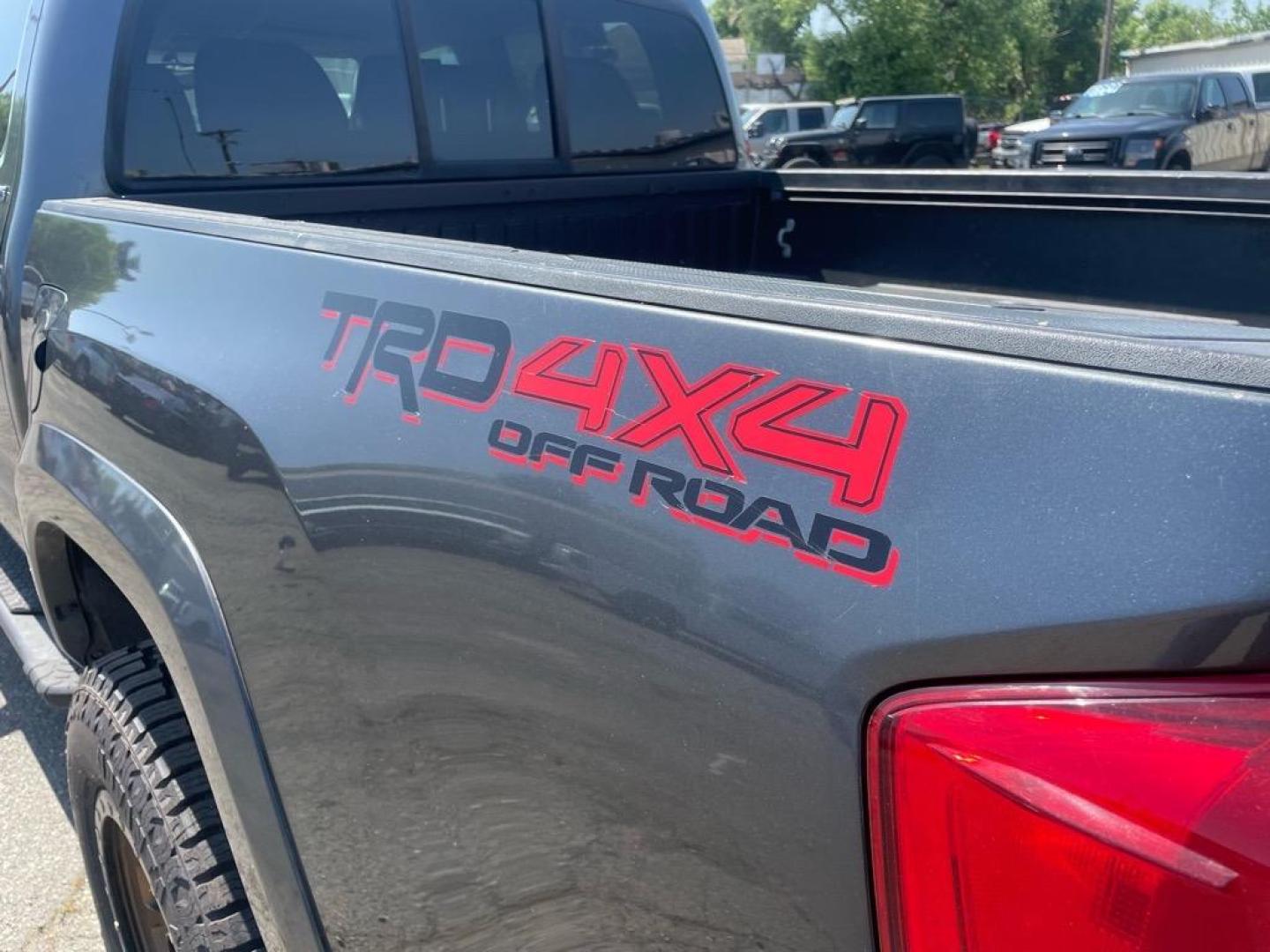 2017 Magnetic Gray Metallic Toyota Tacoma TRD Off-Road (3TMCZ5AN1HM) with an 3.5L 3.5L V6 278hp 265ft. lbs. Direct Injection engine, 6-Speed Shiftable Automatic transmission, located at 800 Riverside Ave, Roseville, CA, 95678, 916-773-4549 & Toll Free: 866-719-4393, 38.732265, -121.291039 - DOUBLE CAB TRD OFF ROAD 4X4 - Photo#3
