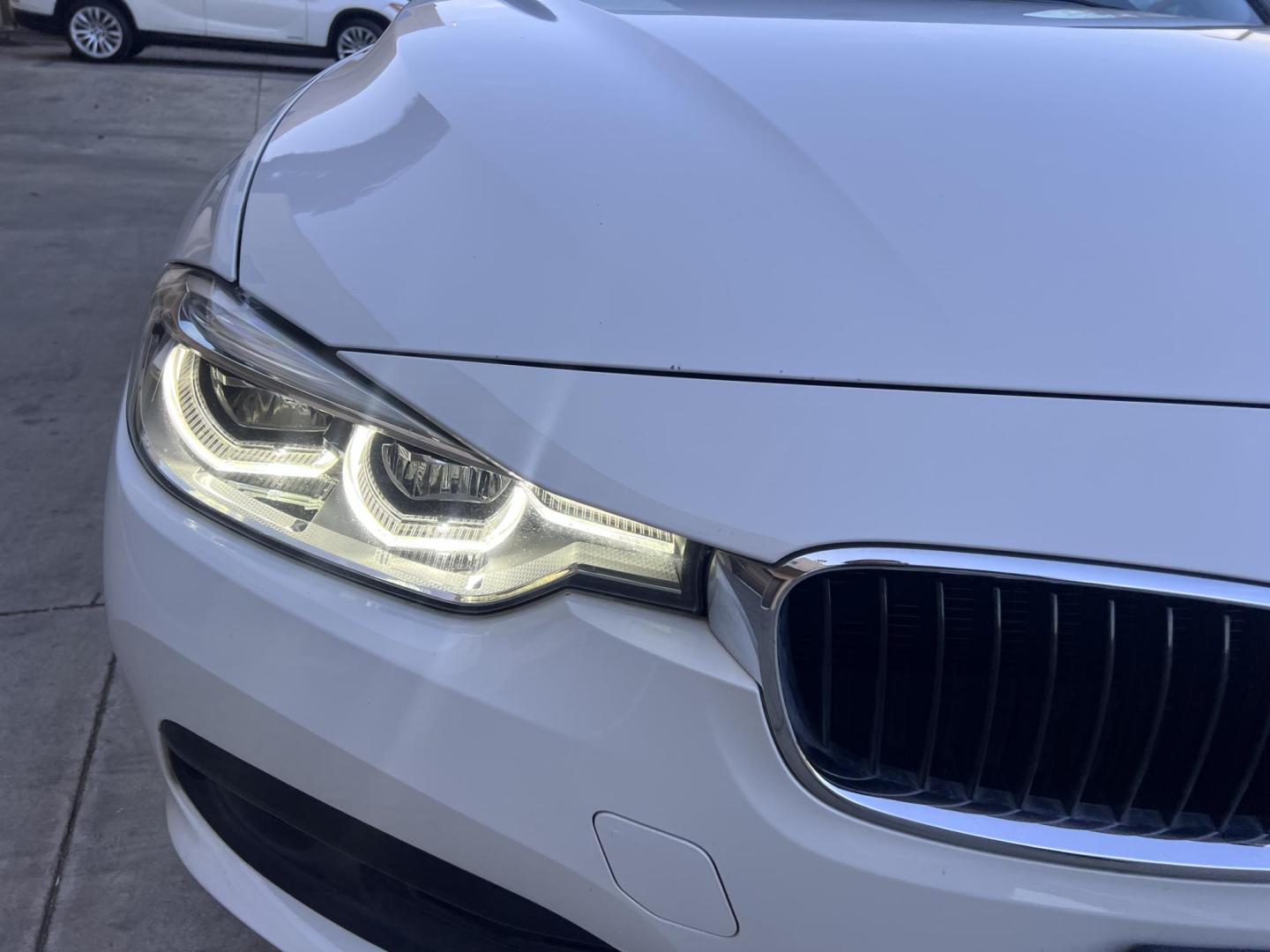 2018 Alpine White /Black BMW 3-Series 320i Sedan with an 2.0L L4 DOHC 16V engine, 8A transmission, located at 30 S. Berkeley Avenue, Pasadena, CA, 91107, (626) 248-7567, 34.145447, -118.109398 - 2018 BMW 320i Sedan – Buy Here Pay Here – $995 Down – Bad Credit OK – Crown City Motors Pasadena Experience affordable luxury in this 2018 BMW 320i Sedan, now available at Crown City Motors in Pasadena with Buy Here Pay Here financing. This stylish, German-engineered sedan delivers both per - Photo#12