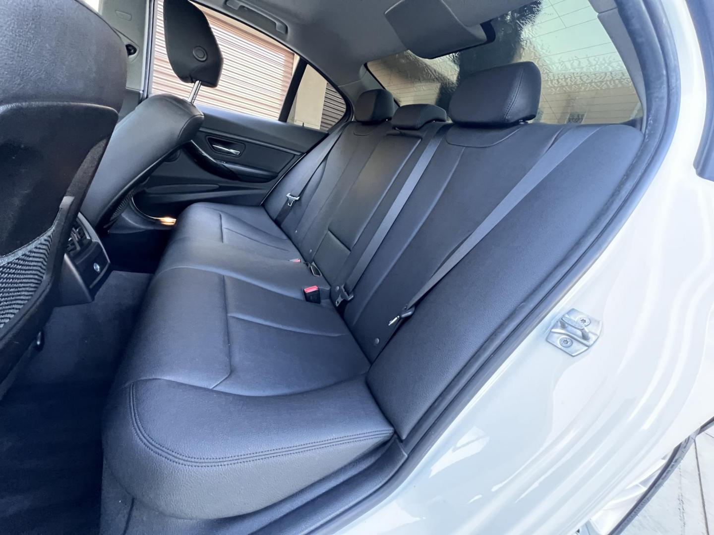 2018 Alpine White /Black BMW 3-Series 320i Sedan with an 2.0L L4 DOHC 16V engine, 8A transmission, located at 30 S. Berkeley Avenue, Pasadena, CA, 91107, (626) 248-7567, 34.145447, -118.109398 - 2018 BMW 320i Sedan – Buy Here Pay Here – $995 Down – Bad Credit OK – Crown City Motors Pasadena Experience affordable luxury in this 2018 BMW 320i Sedan, now available at Crown City Motors in Pasadena with Buy Here Pay Here financing. This stylish, German-engineered sedan delivers both per - Photo#15