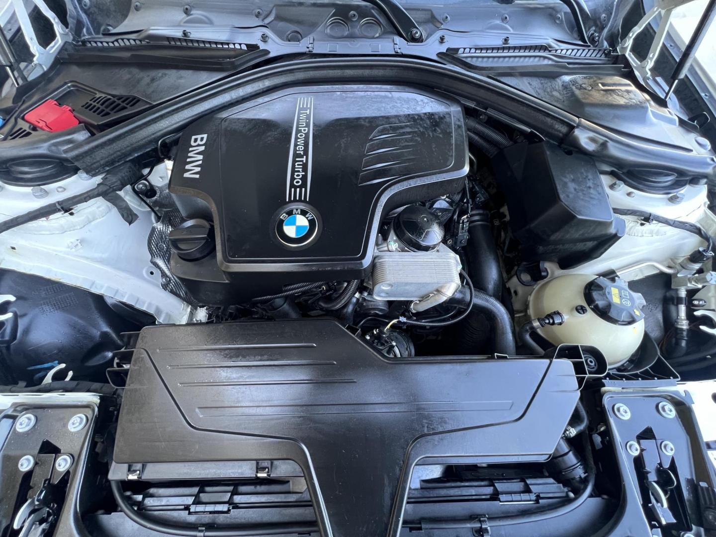2018 Alpine White /Black BMW 3-Series 320i Sedan with an 2.0L L4 DOHC 16V engine, 8A transmission, located at 30 S. Berkeley Avenue, Pasadena, CA, 91107, (626) 248-7567, 34.145447, -118.109398 - 2018 BMW 320i Sedan – Buy Here Pay Here – $995 Down – Bad Credit OK – Crown City Motors Pasadena Experience affordable luxury in this 2018 BMW 320i Sedan, now available at Crown City Motors in Pasadena with Buy Here Pay Here financing. This stylish, German-engineered sedan delivers both per - Photo#30