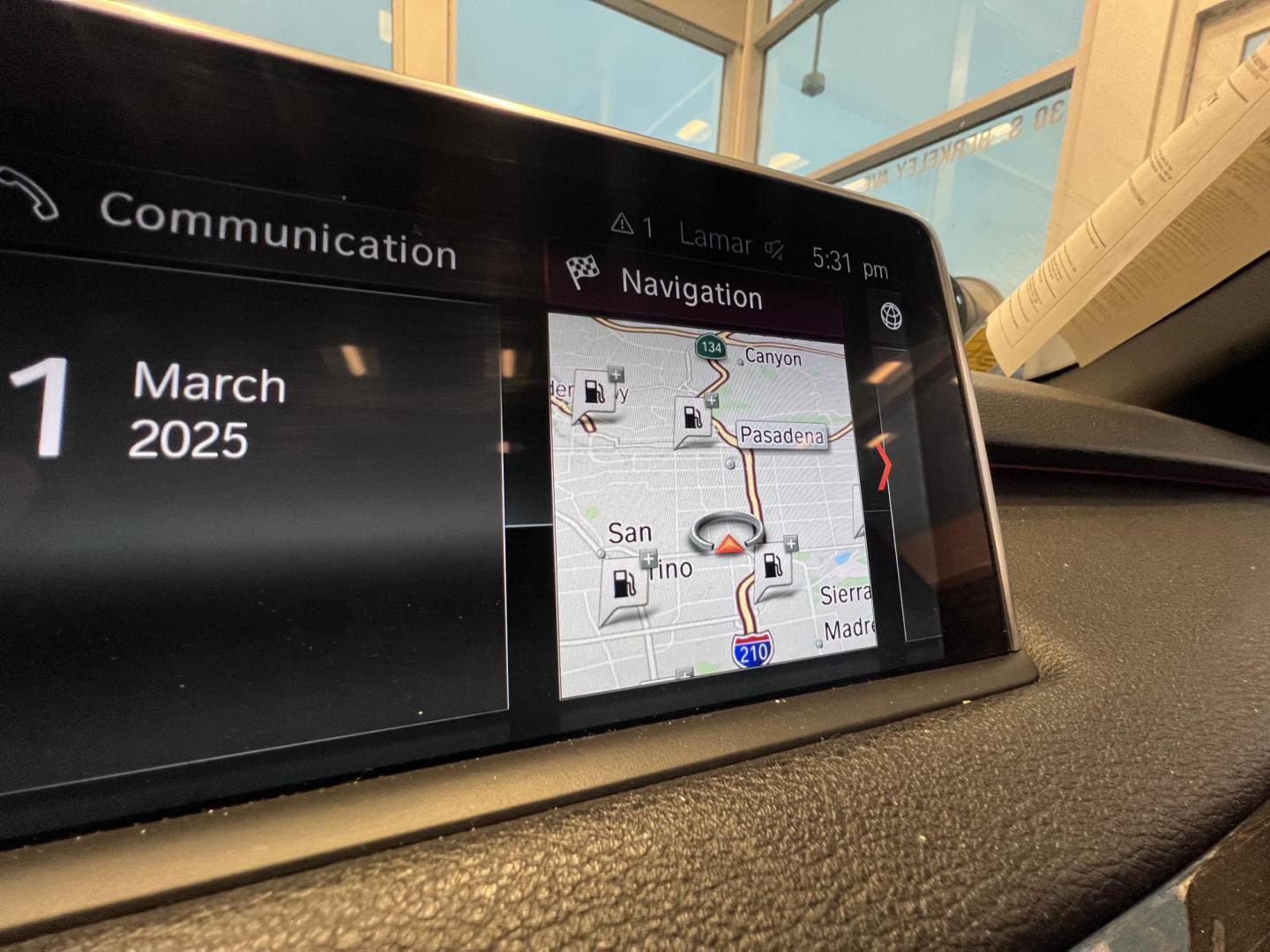2018 Alpine White /Black BMW X5 sDrive35i (5UXKR2C5XJ0) with an 3.0L L6 DOHC 24V engine, 8A transmission, located at 30 S. Berkeley Avenue, Pasadena, CA, 91107, (626) 248-7567, 34.145447, -118.109398 - 2018 BMW X5 with Navigation, Panoramic Roof, and Back-Up Camera Experience the ultimate in luxury, performance, and innovation with this 2018 BMW X5, now available at Crown City Motors. If you’re seeking a premium SUV that combines elegance with cutting-edge technology, this BMW X5 is the perfe - Photo#19