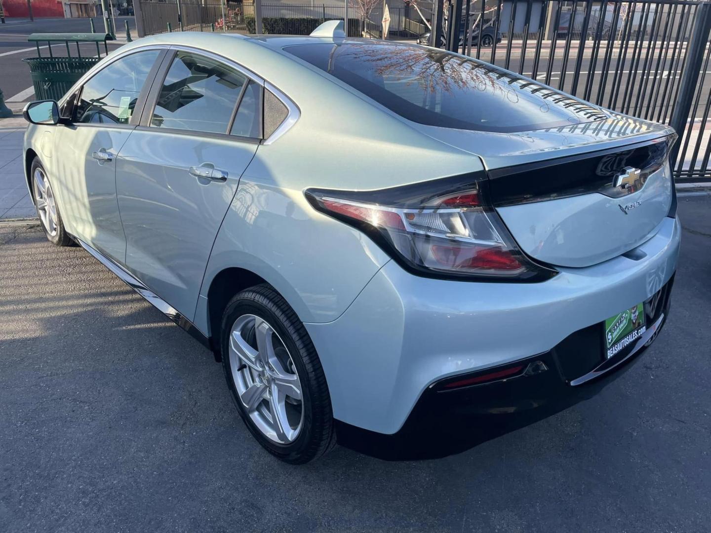 2018 Chevrolet Volt LT (1G1RC6S57JU) with an 1.5L L4 DOHC 16V engine, CVT transmission, located at 744 E Miner Ave, Stockton, CA, 95202, (209) 944-5770, 37.956863, -121.282082 - PLUS TAXES AND FEES NO CHARGER AVAILABLE - Photo#10