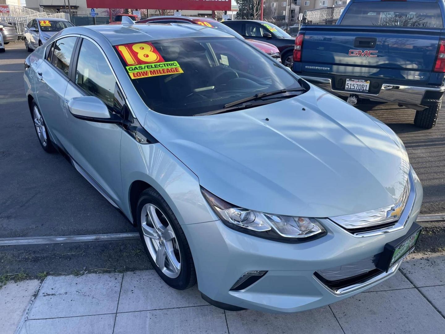2018 Chevrolet Volt LT (1G1RC6S57JU) with an 1.5L L4 DOHC 16V engine, CVT transmission, located at 744 E Miner Ave, Stockton, CA, 95202, (209) 944-5770, 37.956863, -121.282082 - PLUS TAXES AND FEES NO CHARGER AVAILABLE - Photo#1