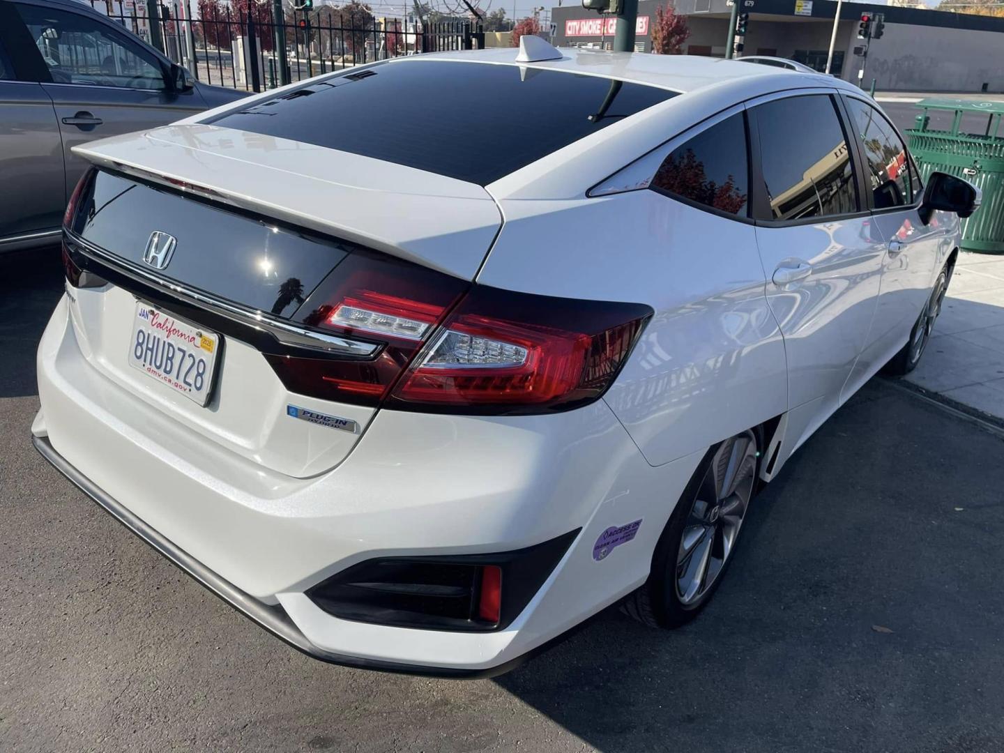 2018 Honda Clarity Plug-In Hybrid (JHMZC5F16JC) with an 1.5L L4 DOHC 16V HYBRID engine, CVT transmission, located at 744 E Miner Ave, Stockton, CA, 95202, (209) 944-5770, 37.956863, -121.282082 - PLUS TAXES AND FEES - Photo#14