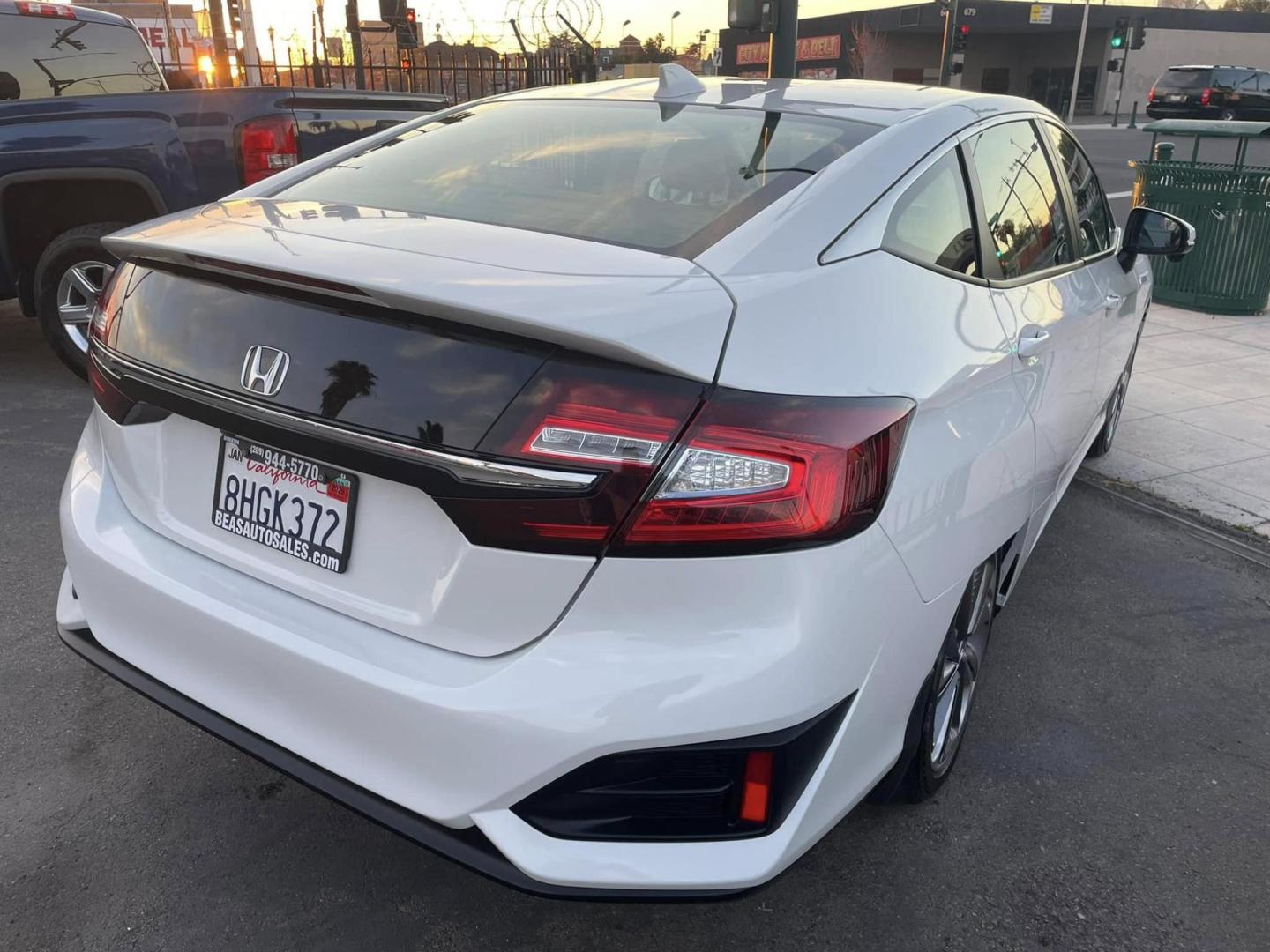 2018 WHITE Honda Clarity Plug-In Hybrid (JHMZC5F12JC) with an 1.5L L4 DOHC 16V HYBRID engine, CVT transmission, located at 744 E Miner Ave, Stockton, CA, 95202, (209) 944-5770, 37.956863, -121.282082 - PLUS TAXES AND FEES NO CHARGER AVAILABLE - Photo#13