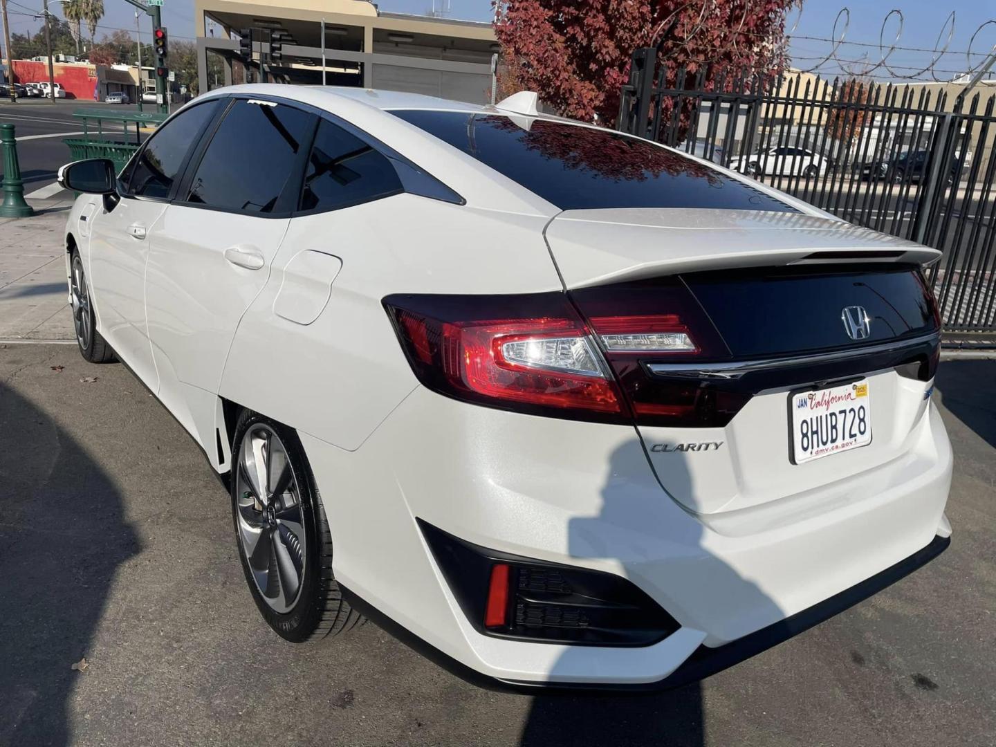 2018 Honda Clarity Plug-In Hybrid (JHMZC5F16JC) with an 1.5L L4 DOHC 16V HYBRID engine, CVT transmission, located at 744 E Miner Ave, Stockton, CA, 95202, (209) 944-5770, 37.956863, -121.282082 - PLUS TAXES AND FEES - Photo#12