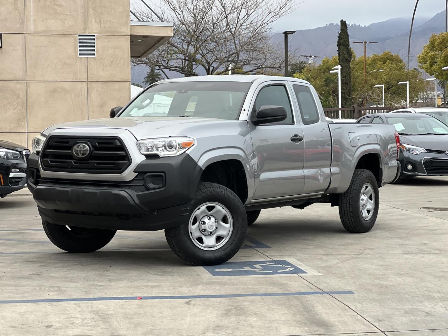 2018 Space Gray Metallic Toyota Tacoma SR5 Access Cab I4 6AT 2WD (5TFRX5GNXJX) with an 2.7L L4 DOHC 16V engine, 6A transmission, located at 30 S. Berkeley Avenue, Pasadena, CA, 91107, (626) 248-7567, 34.145447, -118.109398 - Crown City Motors is a used “Buy Here Pay Here” car dealer in Pasadena CA. “Buy Here Pay Here” financing, means that when you purchase your vehicle from our dealership, that you make the payments to the dealership as well. We do not need the banks approval to get you approved for a used auto - Photo#3