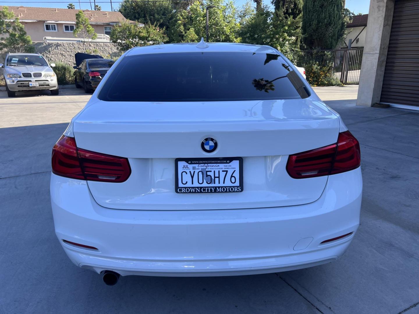 2018 Alpine White /Black BMW 3-Series 320i Sedan with an 2.0L L4 DOHC 16V engine, 8A transmission, located at 30 S. Berkeley Avenue, Pasadena, CA, 91107, (626) 248-7567, 34.145447, -118.109398 - 2018 BMW 320i Sedan – Buy Here Pay Here – $995 Down – Bad Credit OK – Crown City Motors Pasadena Experience affordable luxury in this 2018 BMW 320i Sedan, now available at Crown City Motors in Pasadena with Buy Here Pay Here financing. This stylish, German-engineered sedan delivers both per - Photo#36