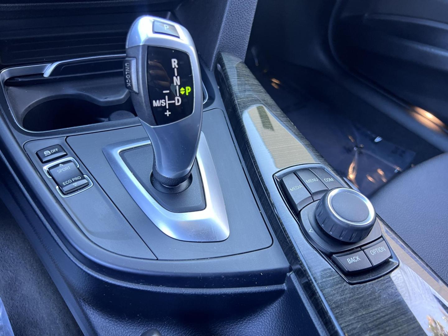 2018 Alpine White /Black BMW 3-Series 320i Sedan with an 2.0L L4 DOHC 16V engine, 8A transmission, located at 30 S. Berkeley Avenue, Pasadena, CA, 91107, (626) 248-7567, 34.145447, -118.109398 - 2018 BMW 320i Sedan – Buy Here Pay Here – $995 Down – Bad Credit OK – Crown City Motors Pasadena Experience affordable luxury in this 2018 BMW 320i Sedan, now available at Crown City Motors in Pasadena with Buy Here Pay Here financing. This stylish, German-engineered sedan delivers both per - Photo#51