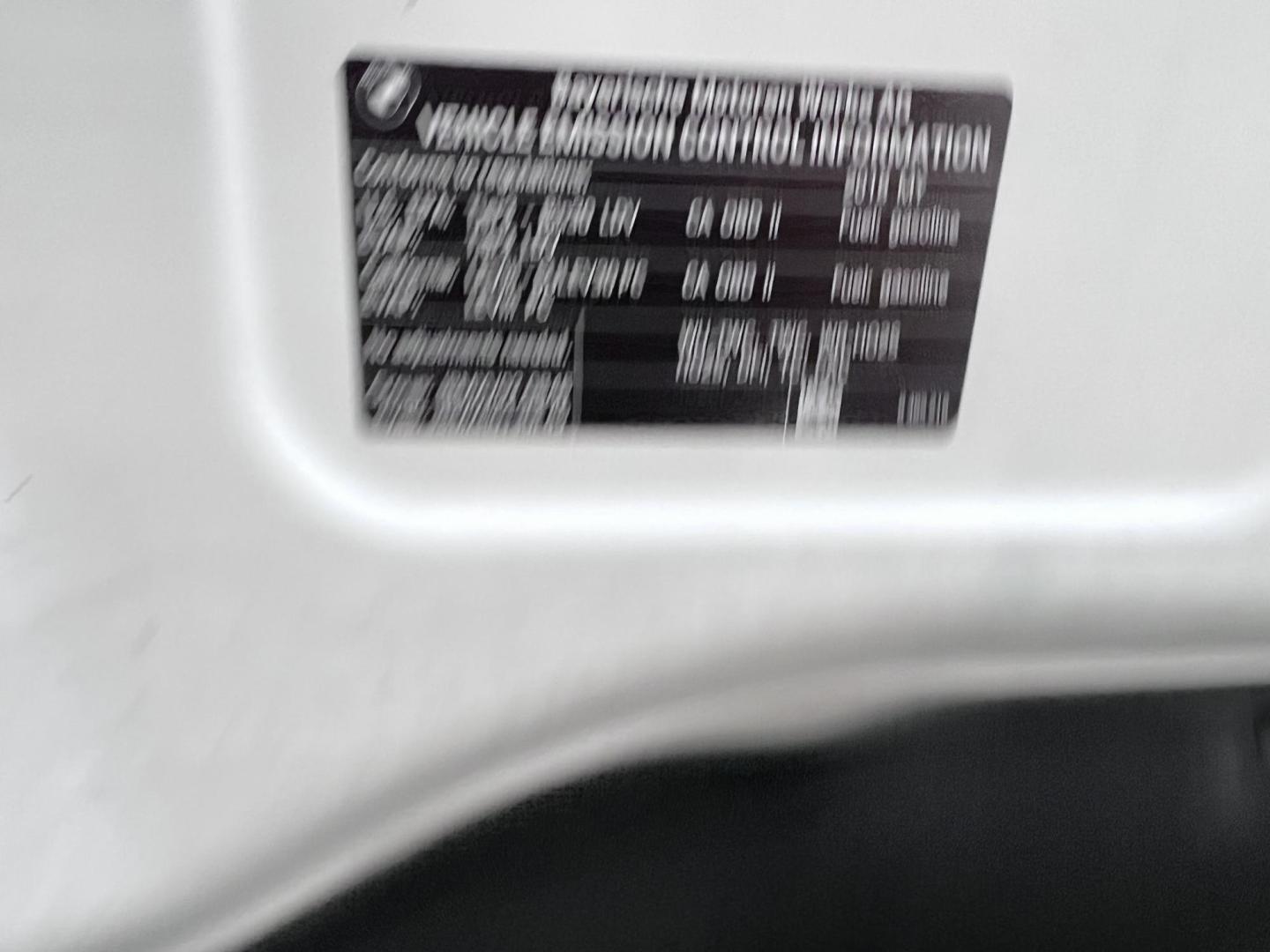 2018 White /Beige BMW X1 sDrive28i (WBXHU7C38J5) with an 2.0L L4 DOHC 16V engine, 8A transmission, located at 30 S. Berkeley Avenue, Pasadena, CA, 91107, (626) 248-7567, 34.145447, -118.109398 - Crown City Motors is a used “Buy Here Pay Here” car dealer in Pasadena CA. “Buy Here Pay Here” financing, means that when you purchase your vehicle from our dealership, that you make the payments to the dealership as well. We do not need the banks approval to get you approved for a used auto - Photo#44