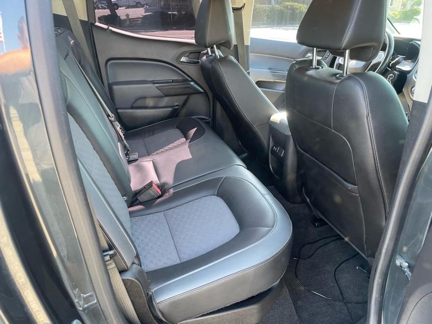 2018 Deepwood Green Metallic Chevrolet Colorado Z71 (1GCPTDE13J1) with an 0.0 Duramax 2.8L Diesel Turbo I4 181hp 369ft. lbs. Common Rail Direct Injection engine, 8-Speed Shiftable Automatic transmission, located at 800 Riverside Ave, Roseville, CA, 95678, 916-773-4549 & Toll Free: 866-719-4393, 38.732265, -121.291039 - DIESEL CREW CAB 4X4 Z-71 ONE OWNER - Photo#11