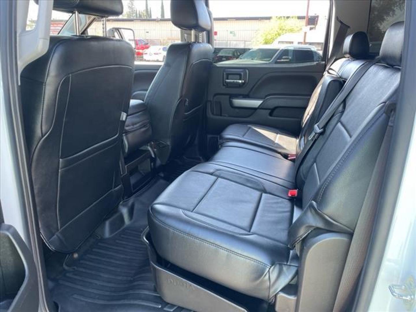 2018 Summit White Chevrolet Silverado 2500HD LT (1GC1KVEYXJF) with an 6.6L Duramax 6.6L Biodiesel Turbo V8 445hp 910ft. lbs. Common Rail Direct Injection engine, 6-Speed Shiftable Automatic transmission, located at 800 Riverside Ave, Roseville, CA, 95678, 916-773-4549 & Toll Free: 866-719-4393, 38.732265, -121.291039 - DURAMAX DIESEL CREW CAB 4X4 LT ALLISON TRANSMISSION CLEAN CARFAX - Photo#13