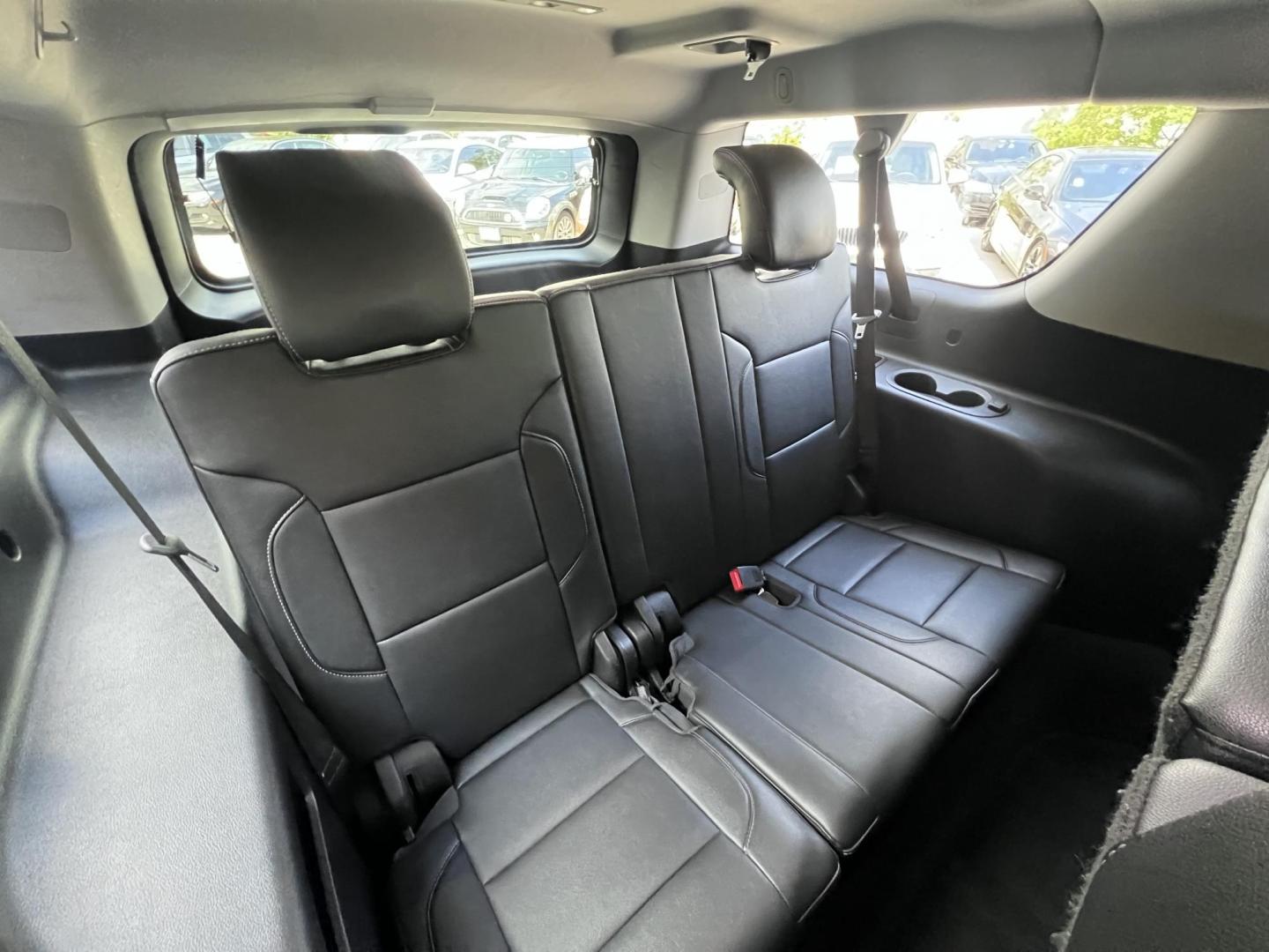 2018 BLACK /Black Chevrolet Suburban LT 2WD (1GNSCHKC6JR) with an 5.3L V8 OHV 16V engine, 6A transmission, located at 30 S. Berkeley Avenue, Pasadena, CA, 91107, (626) 248-7567, 34.145447, -118.109398 - Looking for a reliable, spacious, and powerful full-size SUV? Check out this stunning 2018 Chevrolet Suburban, available now at Crown City Motors, located at 30 S Berkeley Ave, Pasadena, CA 91107. With the VIN 1GNSCHKC6JR267945, this pre-owned Suburban is the perfect blend of luxury, performance, an - Photo#29