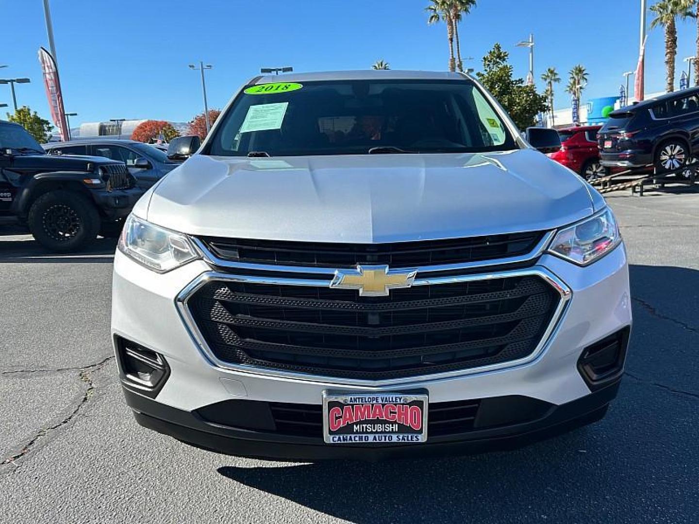 2018 SILVER Chevrolet Traverse (1GNERFKW4JJ) with an V6 3.6 Liter engine, Automatic 9-Spd transmission, located at 412 Auto Vista Drive, Palmdale, 93551, (661) 945-0620, 34.592636, -118.136681 - Photo#1
